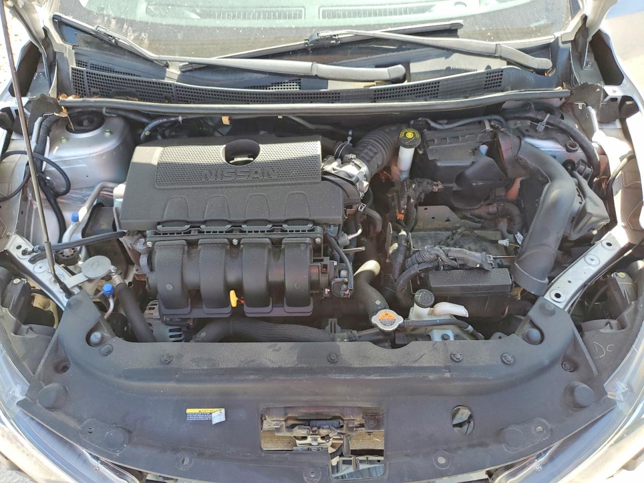 2017 Nissan Sentra S Серебряный vin: 3N1AB7AP0HY207253