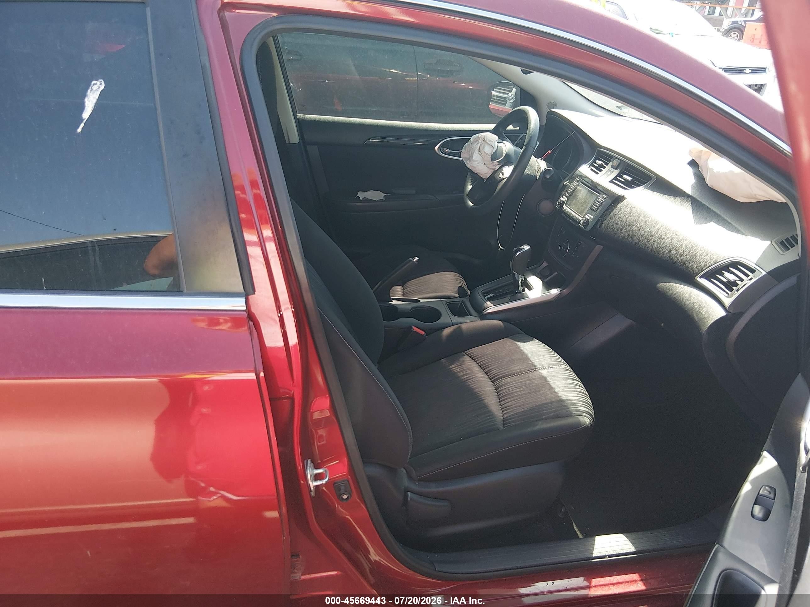 2018 Nissan Sentra Sv Burgundy vin: 3N1AB7AP0JY204875
