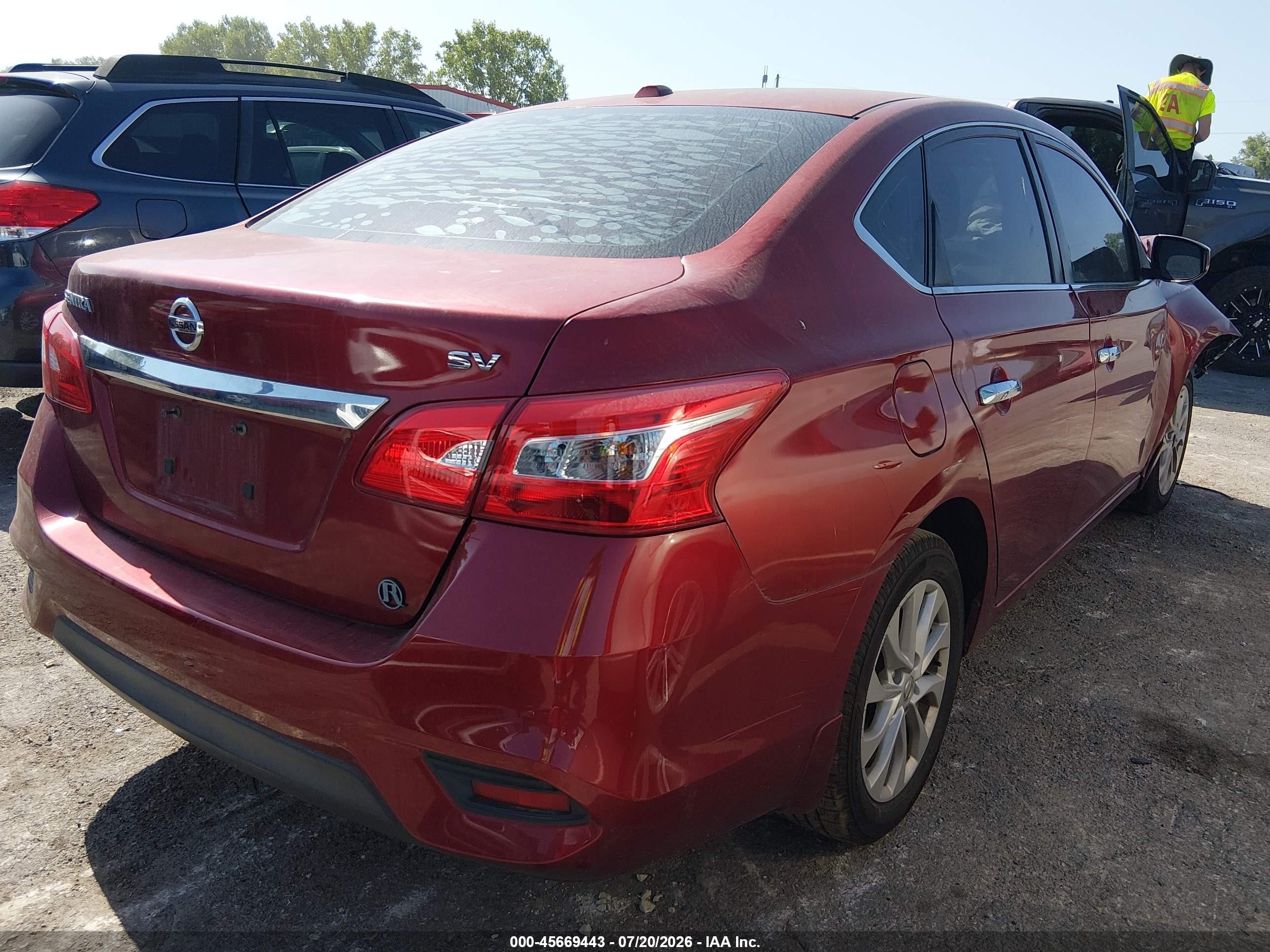 2018 Nissan Sentra Sv Burgundy vin: 3N1AB7AP0JY204875