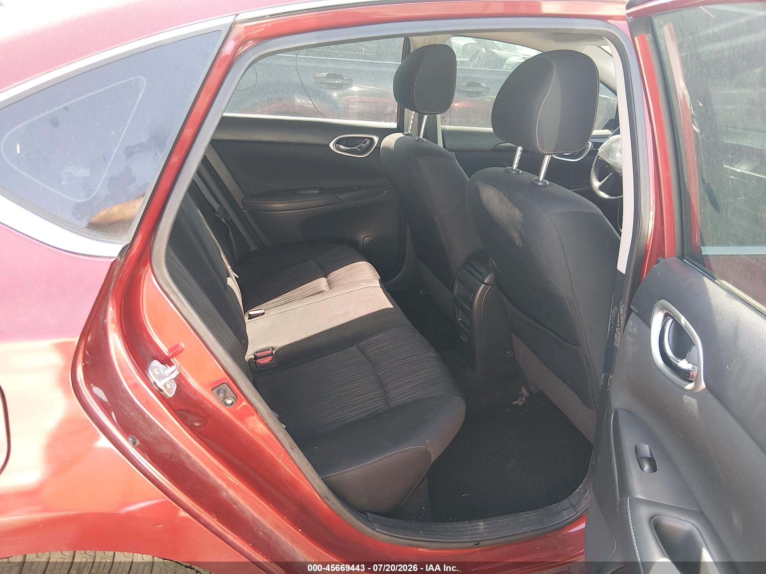 2018 Nissan Sentra Sv Burgundy vin: 3N1AB7AP0JY204875