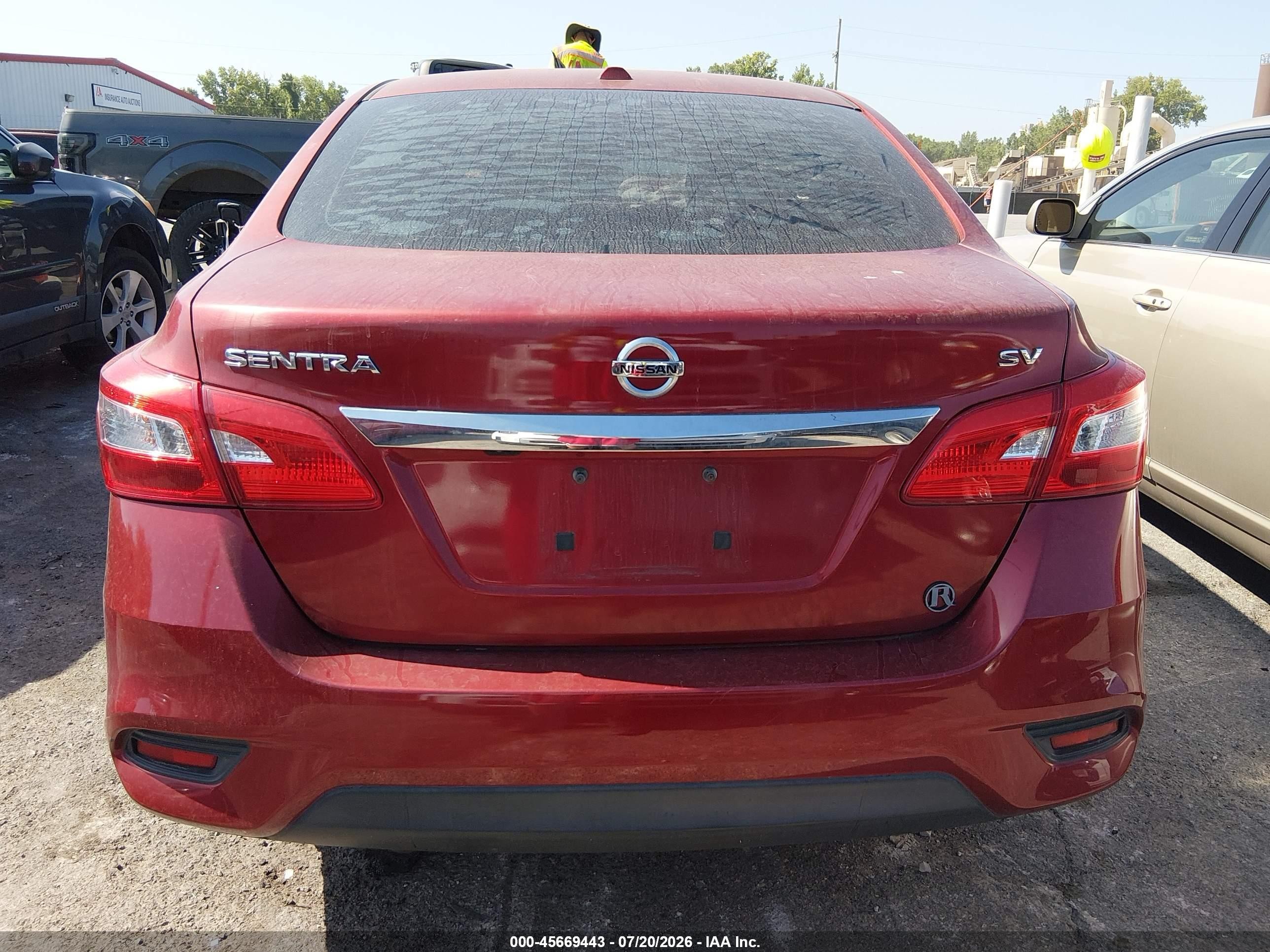 2018 Nissan Sentra Sv Burgundy vin: 3N1AB7AP0JY204875