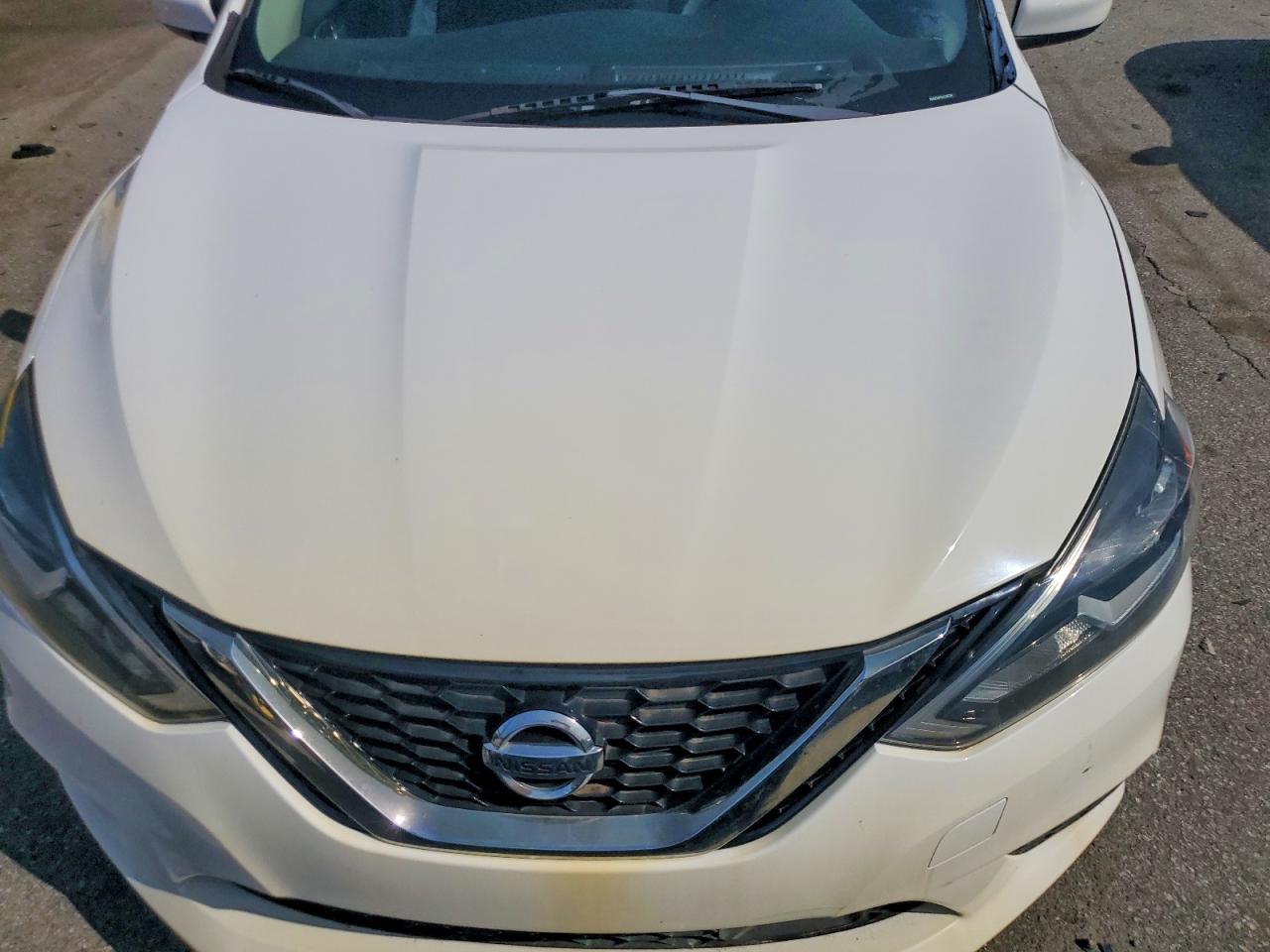 2018 Nissan Sentra Sv White vin: 3N1AB7AP0JY245734