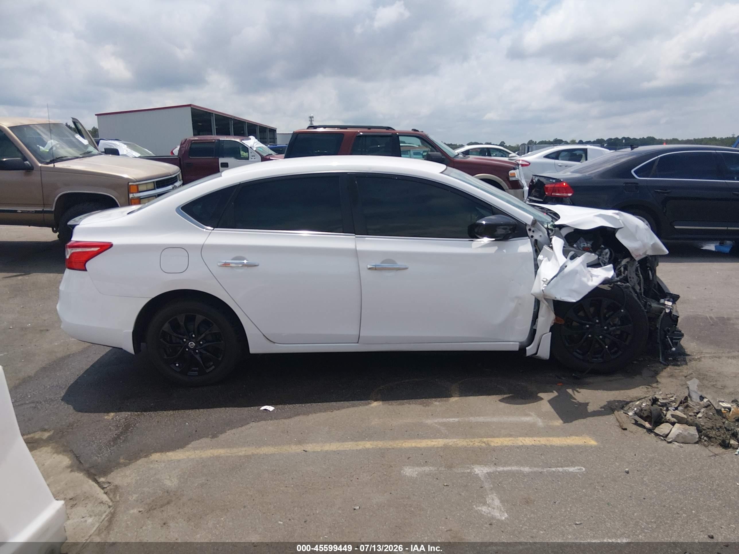 2018 Nissan Sentra S White vin: 3N1AB7AP0JY330993