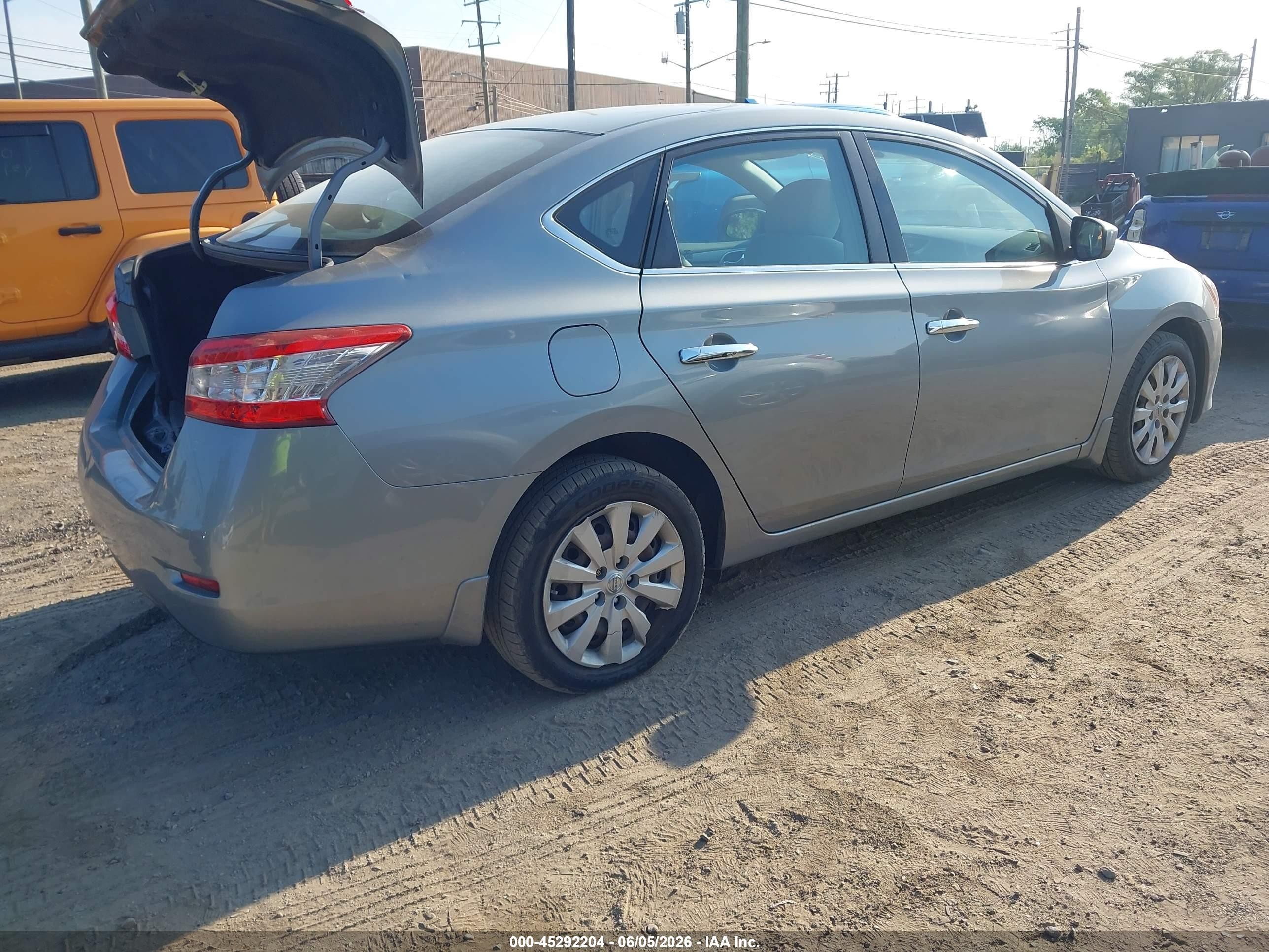 2013 Nissan Sentra Sv Silver vin: 3N1AB7AP1DL560060