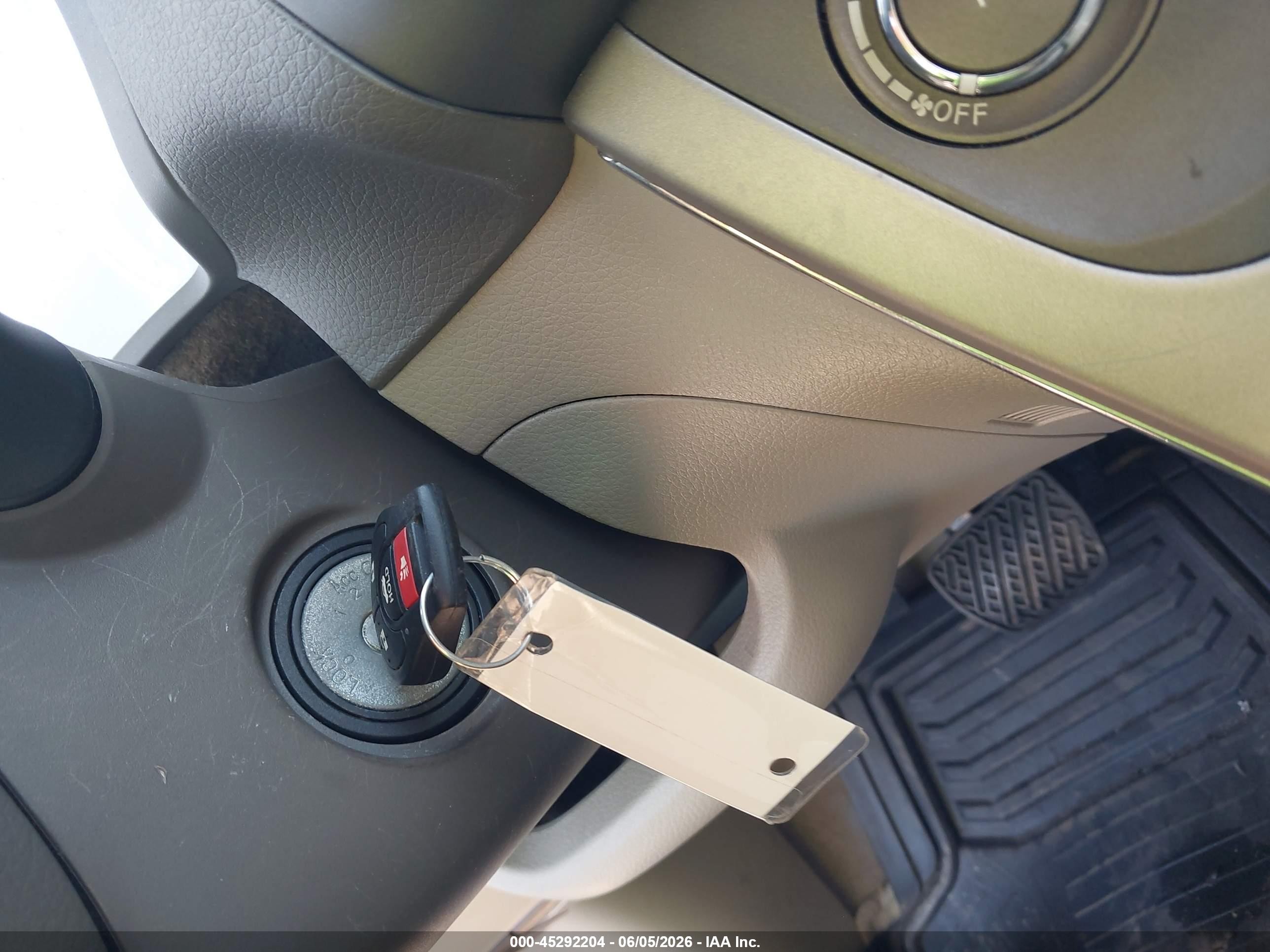 2013 Nissan Sentra Sv Silver vin: 3N1AB7AP1DL560060