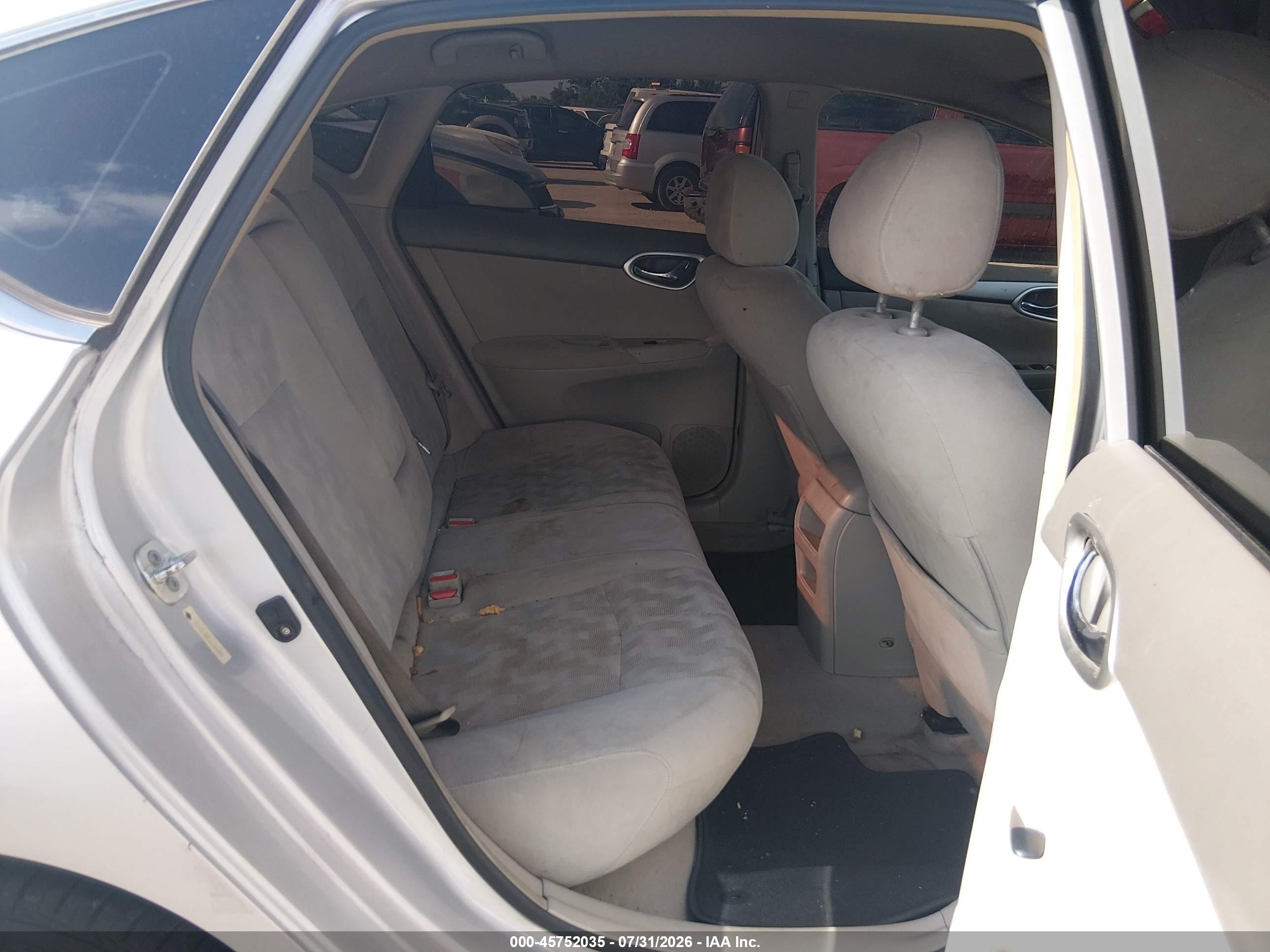 2013 Nissan Sentra Sv Серебряный vin: 3N1AB7AP1DL696365