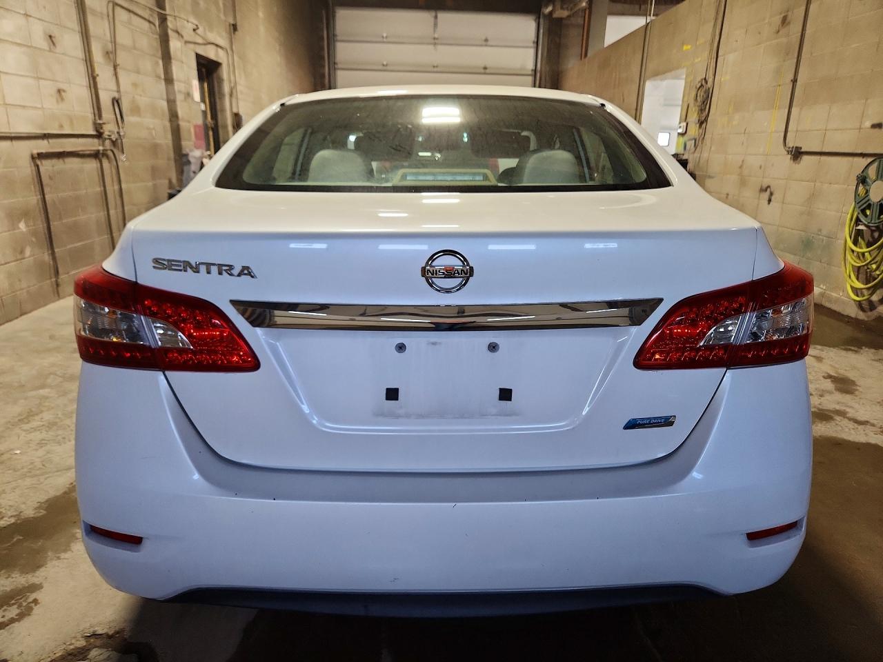 2013 Nissan Sentra S Белый vin: 3N1AB7AP1DL727324