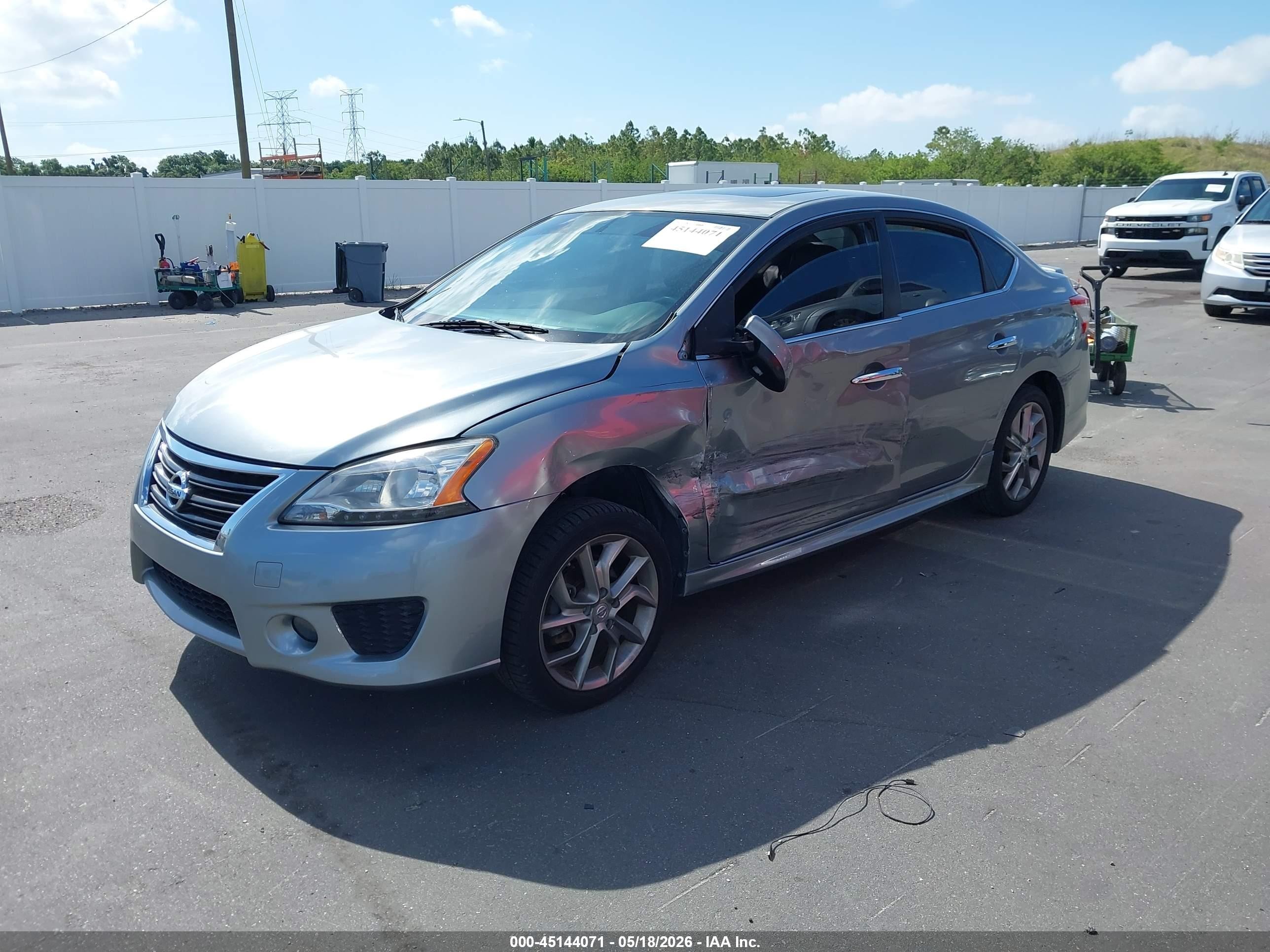 2014 Nissan Sentra Sr Silver vin: 3N1AB7AP1EL648320