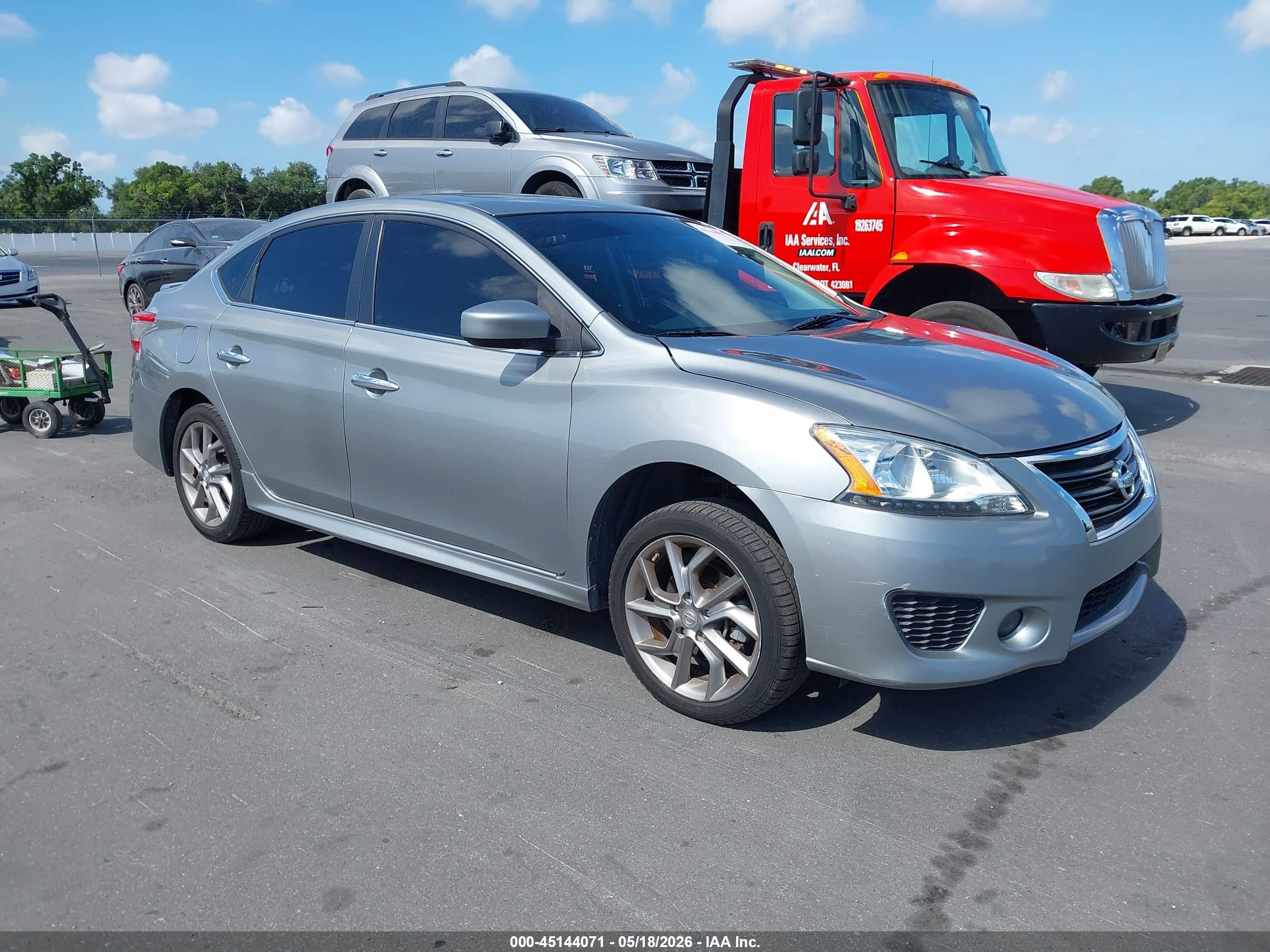 2014 Nissan Sentra Sr Silver vin: 3N1AB7AP1EL648320
