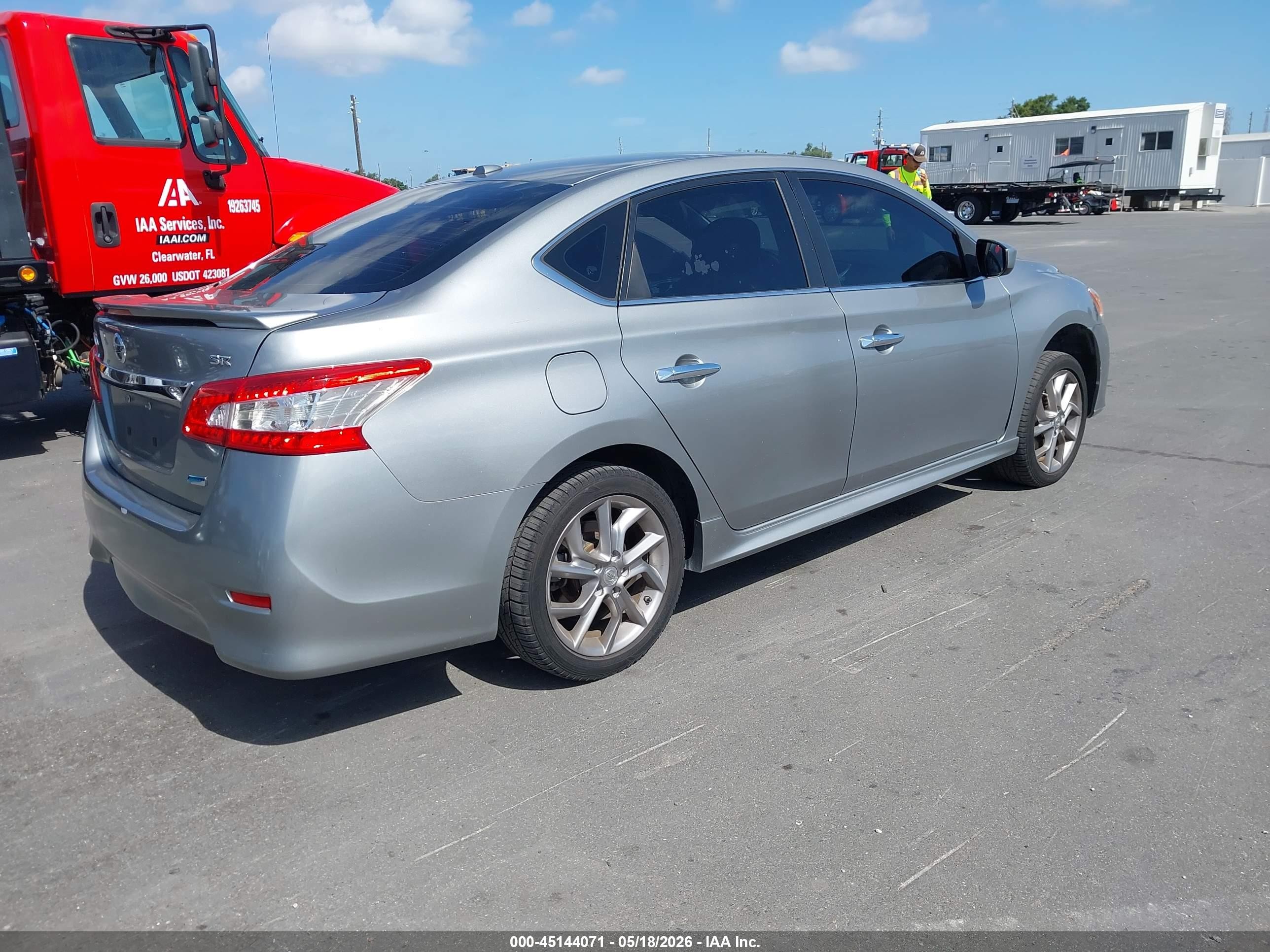 2014 Nissan Sentra Sr Silver vin: 3N1AB7AP1EL648320
