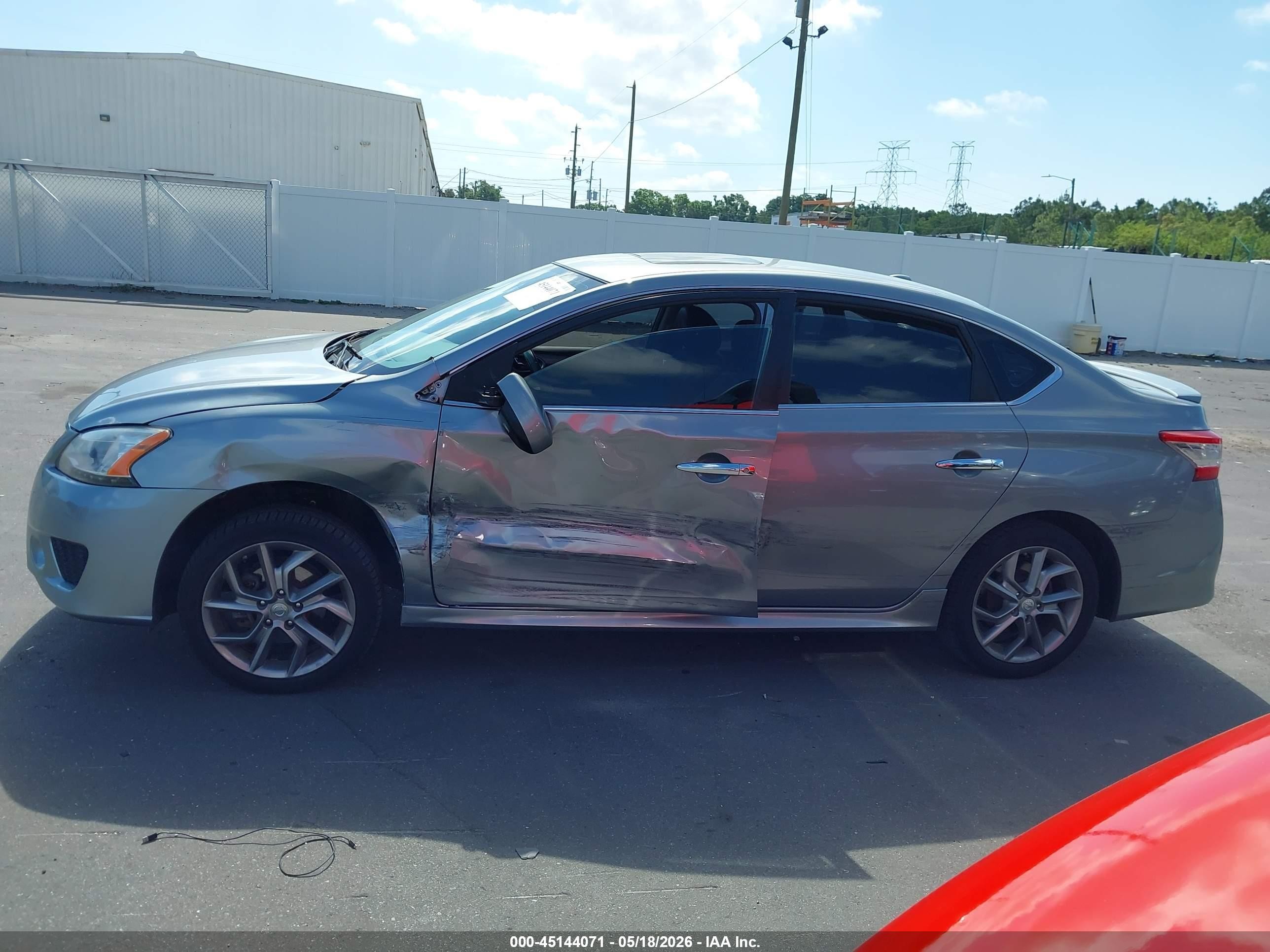 2014 Nissan Sentra Sr Silver vin: 3N1AB7AP1EL648320