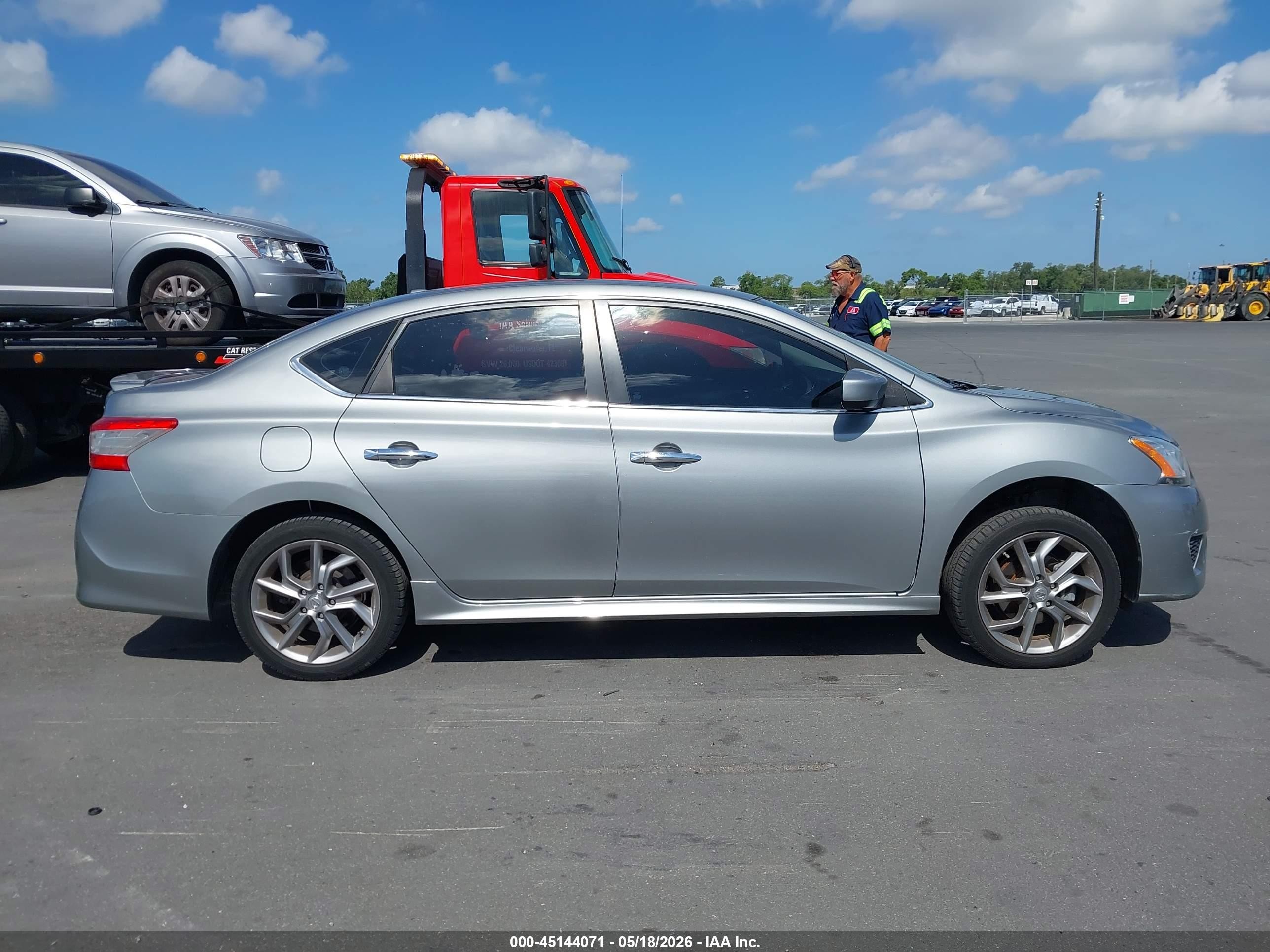 2014 Nissan Sentra Sr Silver vin: 3N1AB7AP1EL648320