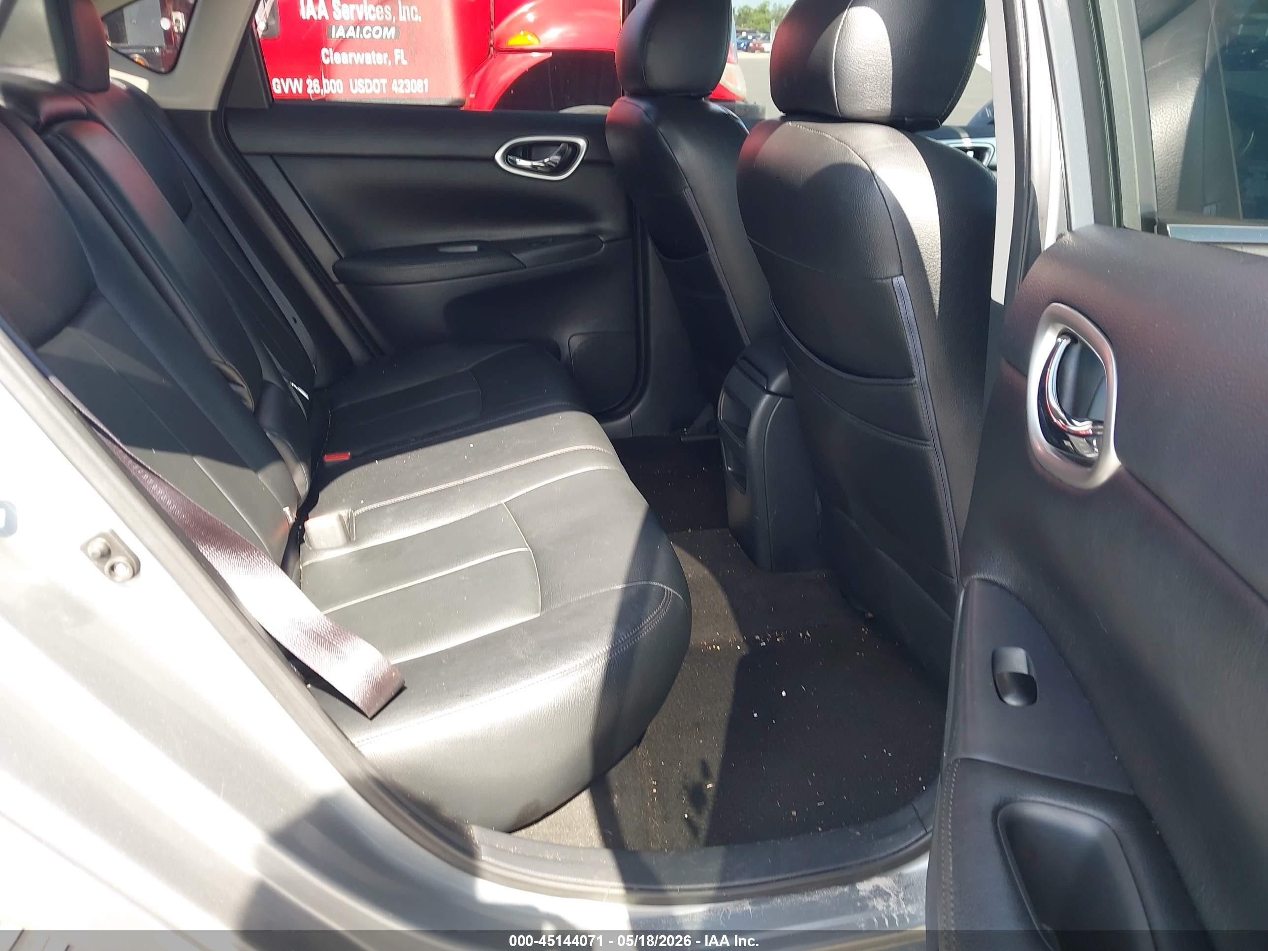 2014 Nissan Sentra Sr Silver vin: 3N1AB7AP1EL648320