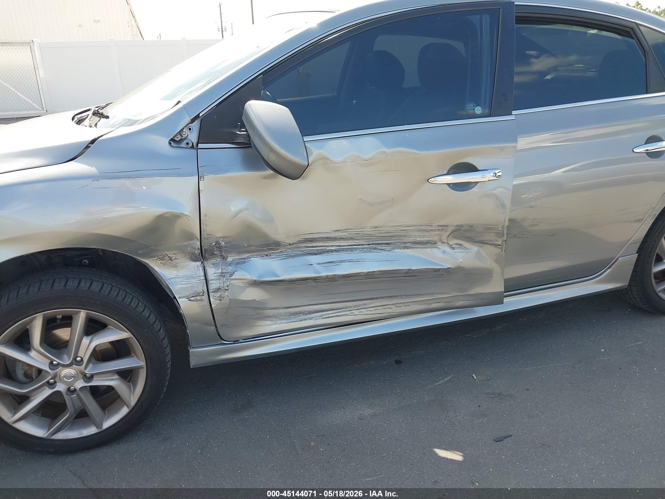 2014 Nissan Sentra Sr Silver vin: 3N1AB7AP1EL648320