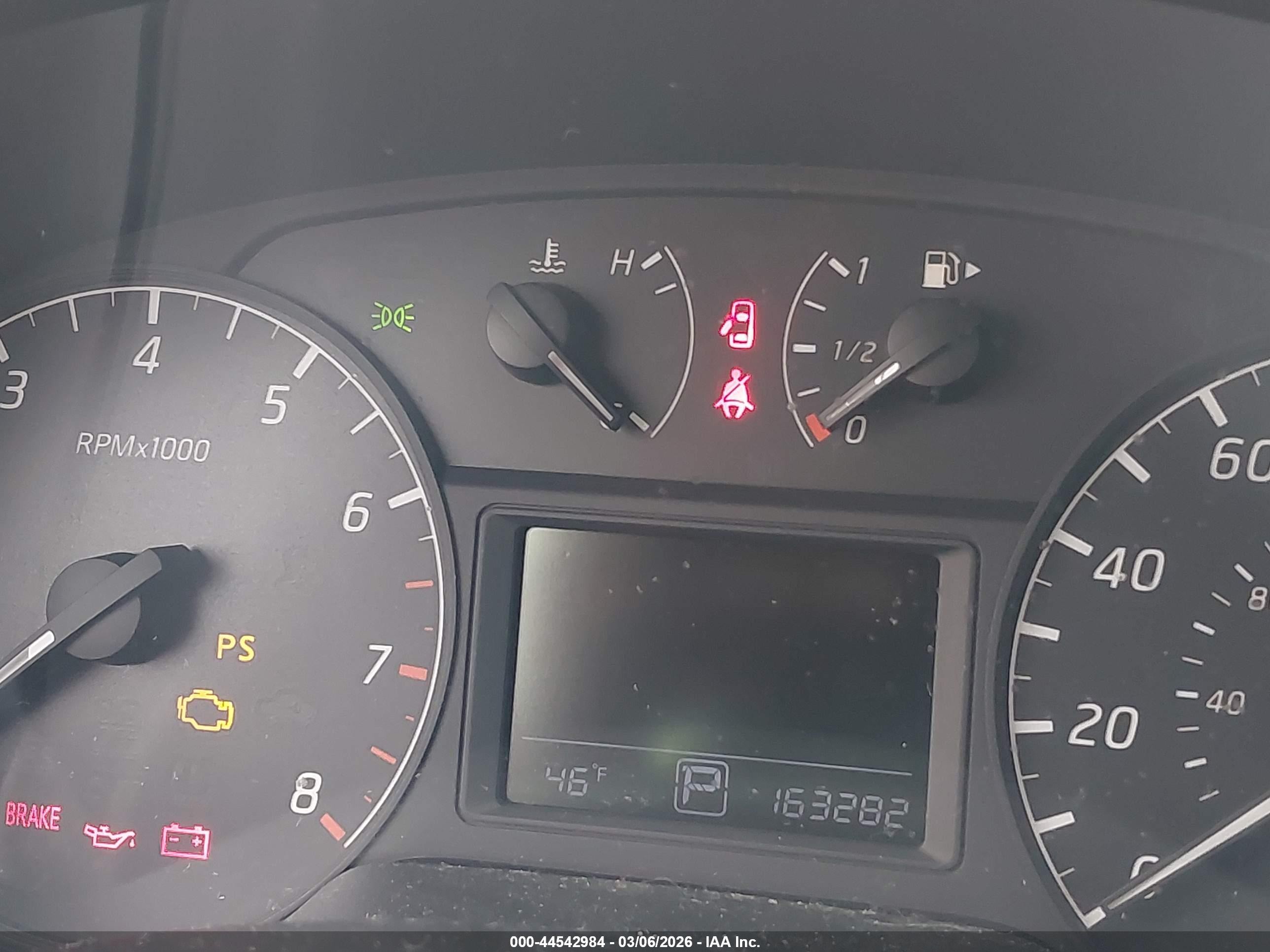 2014 Nissan Sentra S Silver vin: 3N1AB7AP1EY242430