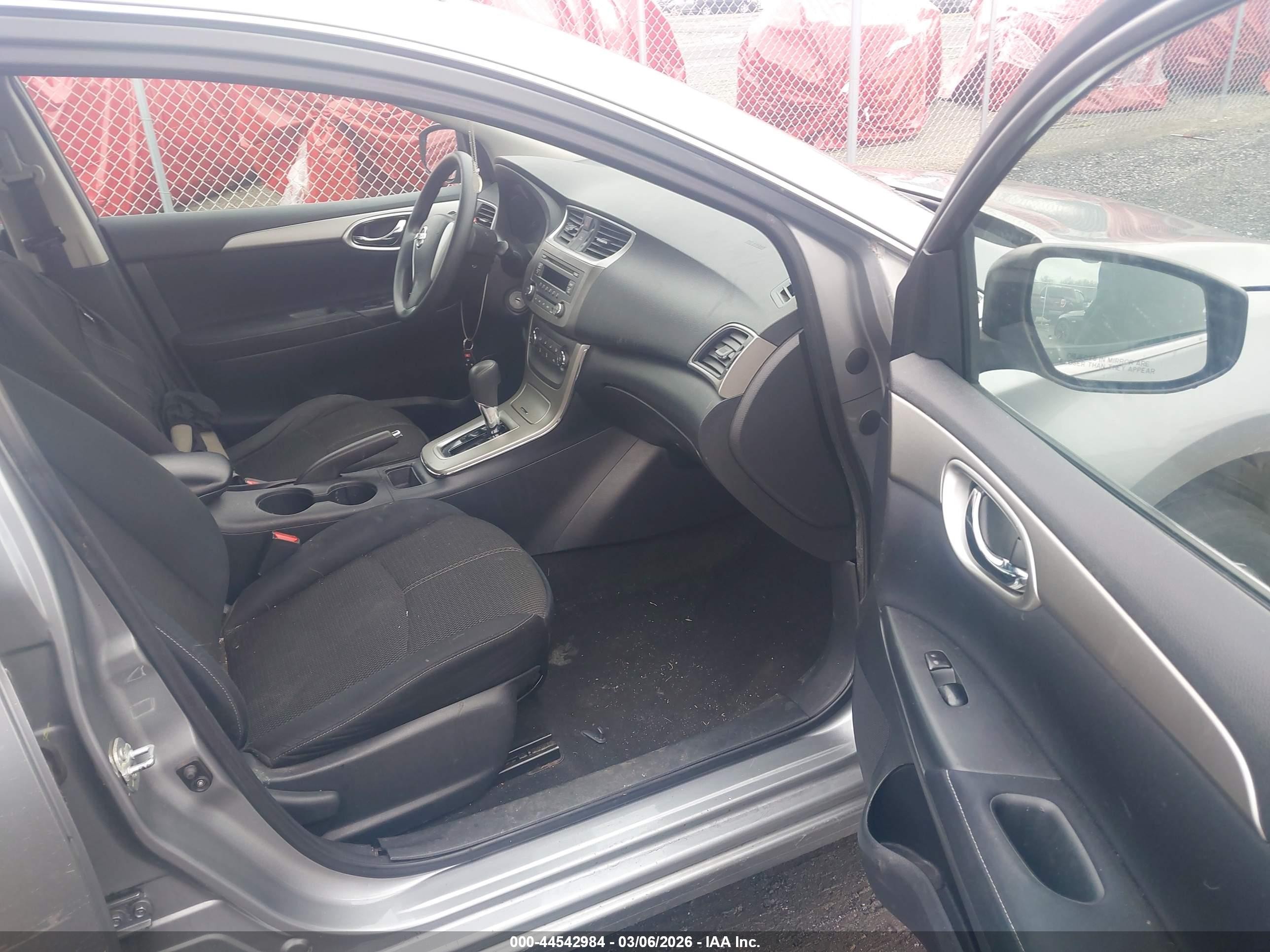 2014 Nissan Sentra S Silver vin: 3N1AB7AP1EY242430