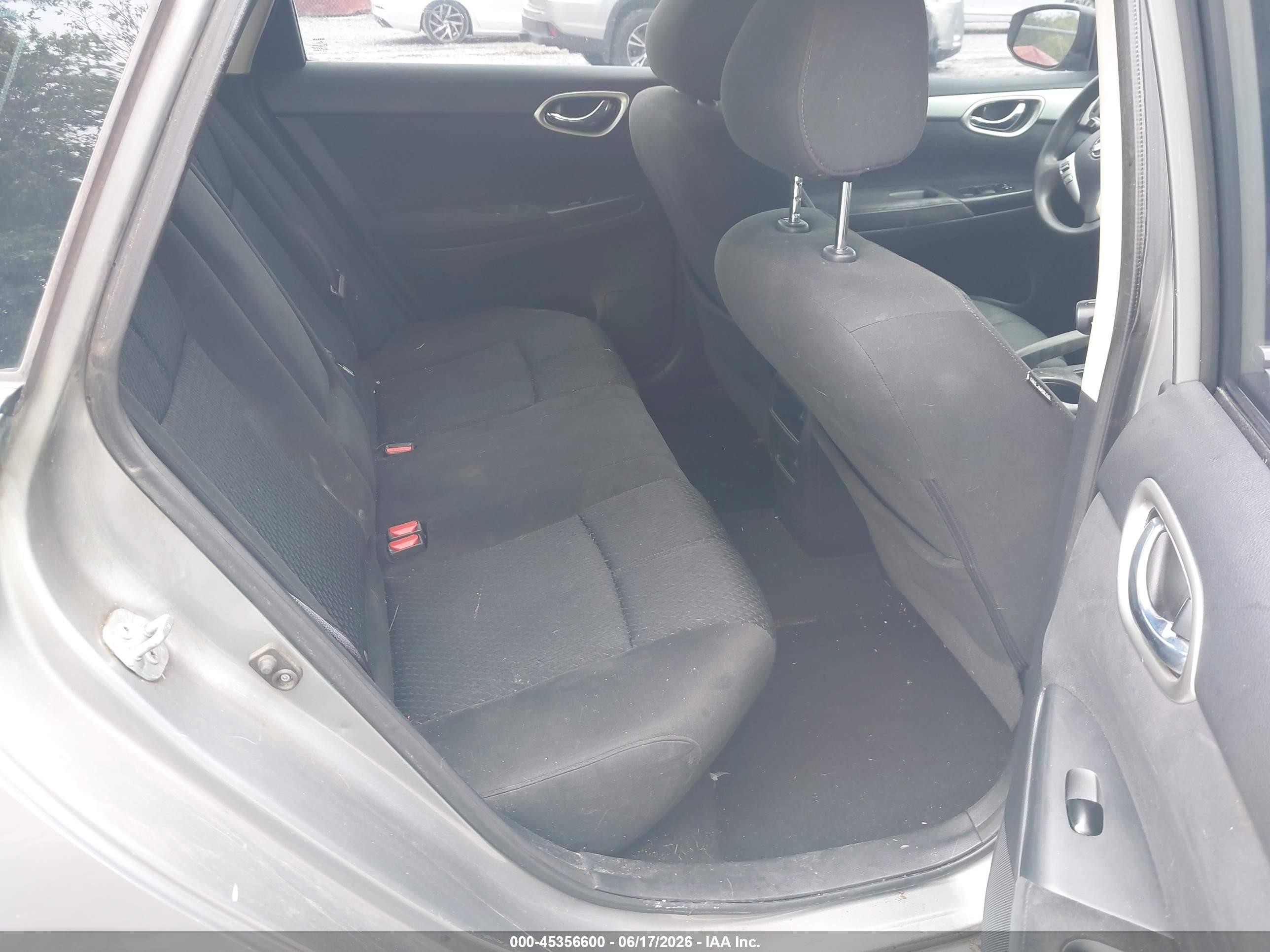2014 Nissan Sentra Sr Silver vin: 3N1AB7AP1EY299324