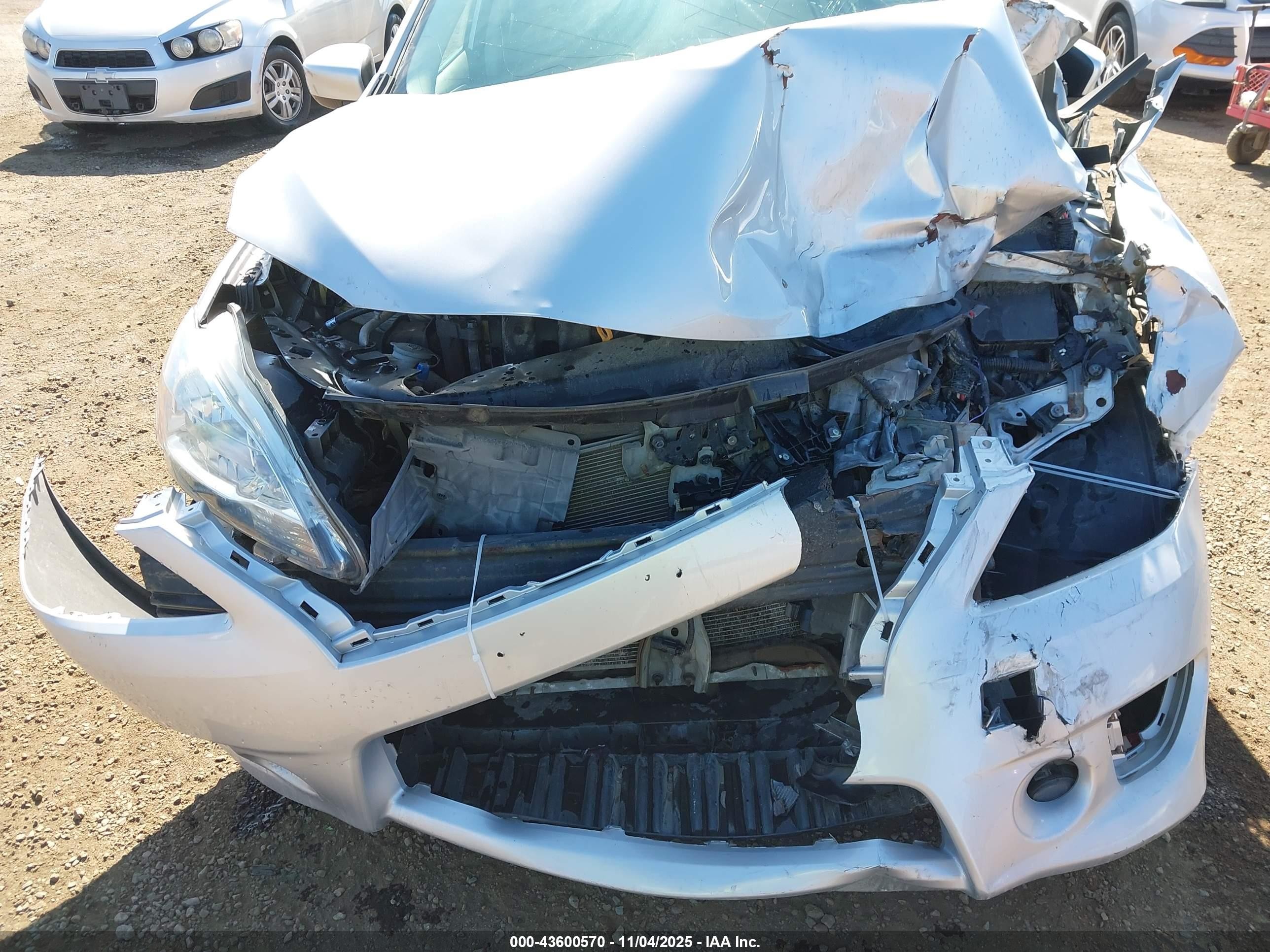 2014 Nissan Sentra Sr Silver vin: 3N1AB7AP1EY337361