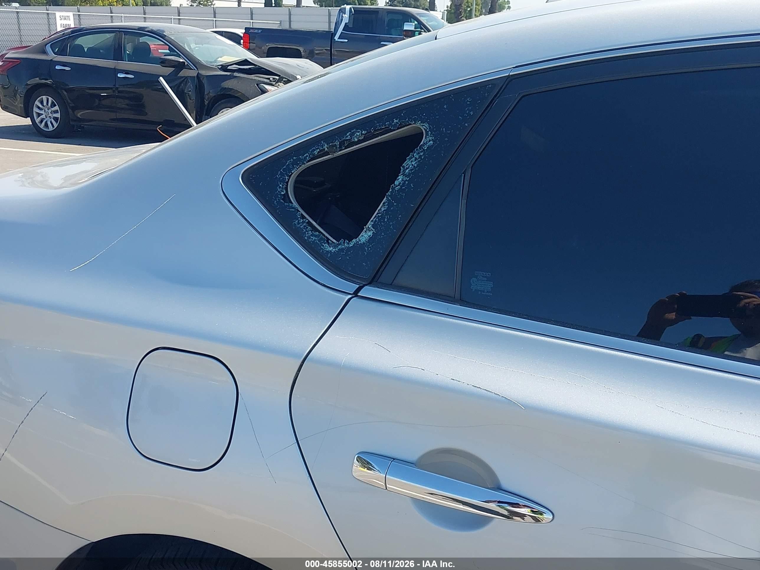 2015 Nissan Sentra Sv Silver vin: 3N1AB7AP1FL673901