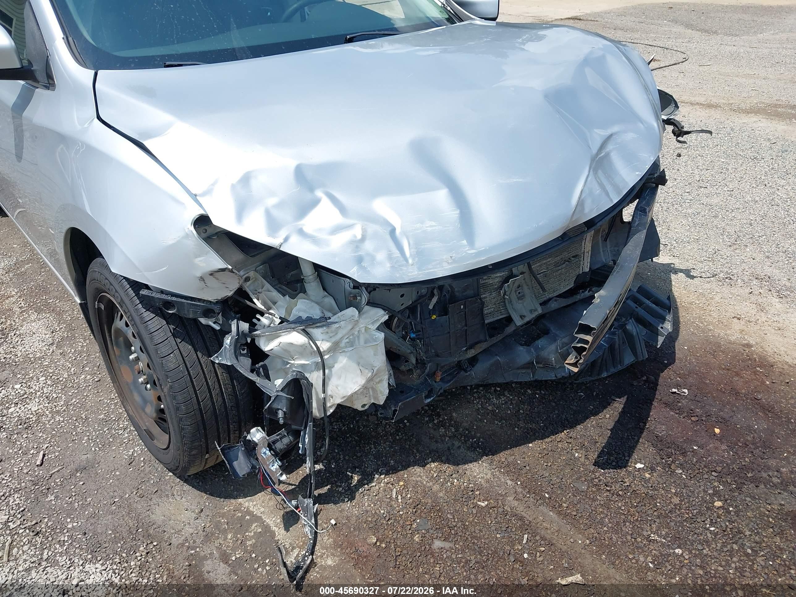 2015 Nissan Sentra Fe+ S/s/sl/sr/sv Silver vin: 3N1AB7AP1FY226083