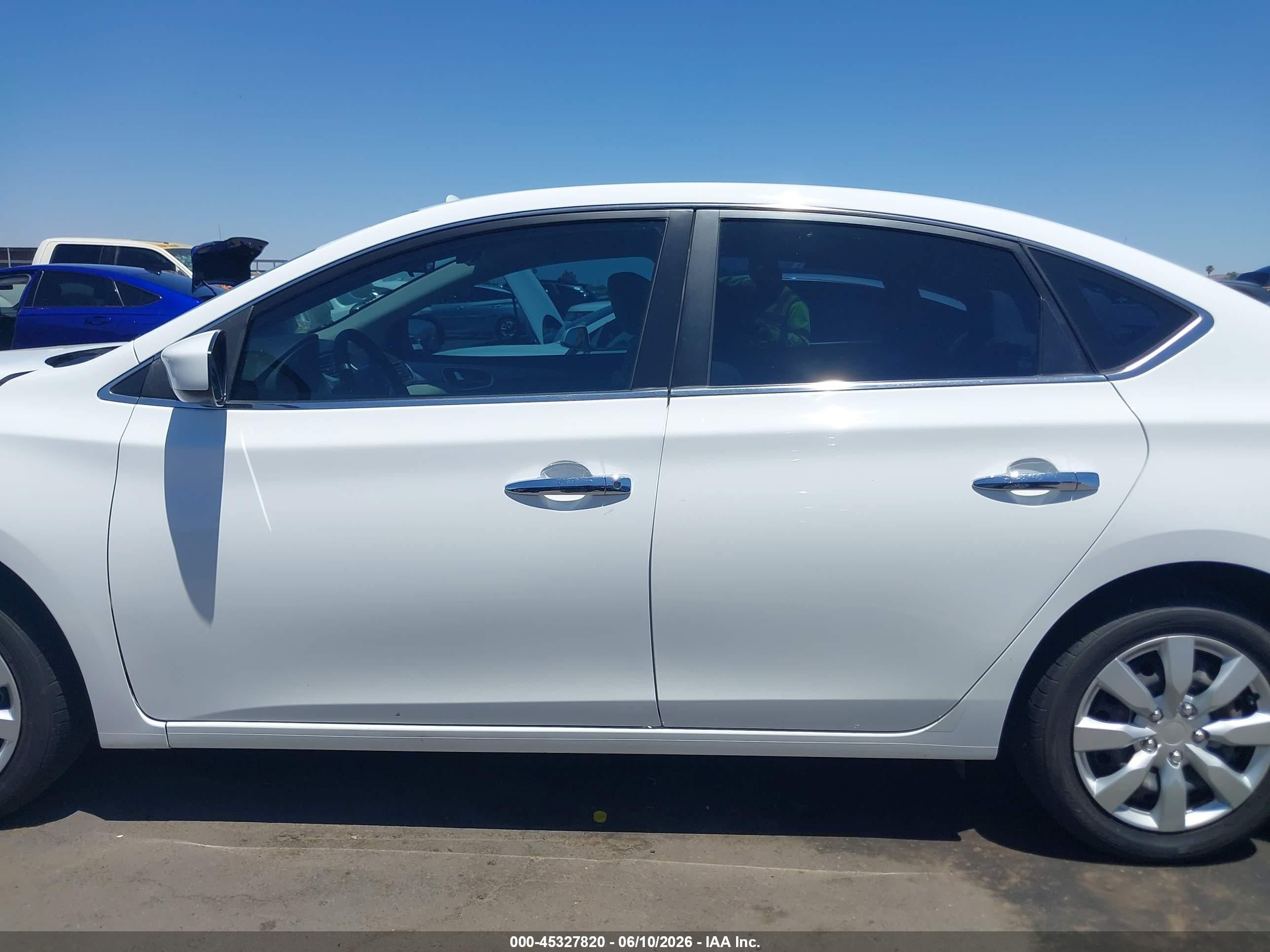 2015 Nissan Sentra S White vin: 3N1AB7AP1FY243787