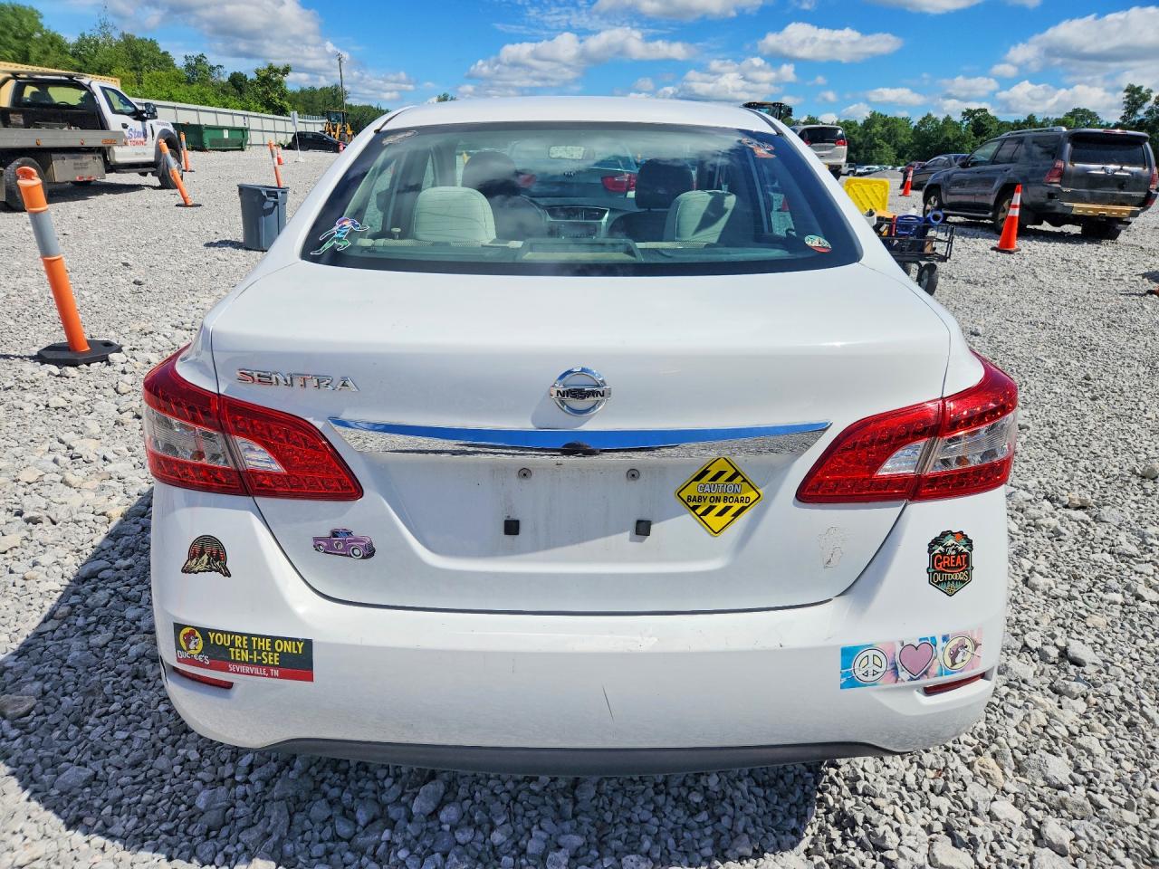 2015 Nissan Sentra S White vin: 3N1AB7AP1FY244907