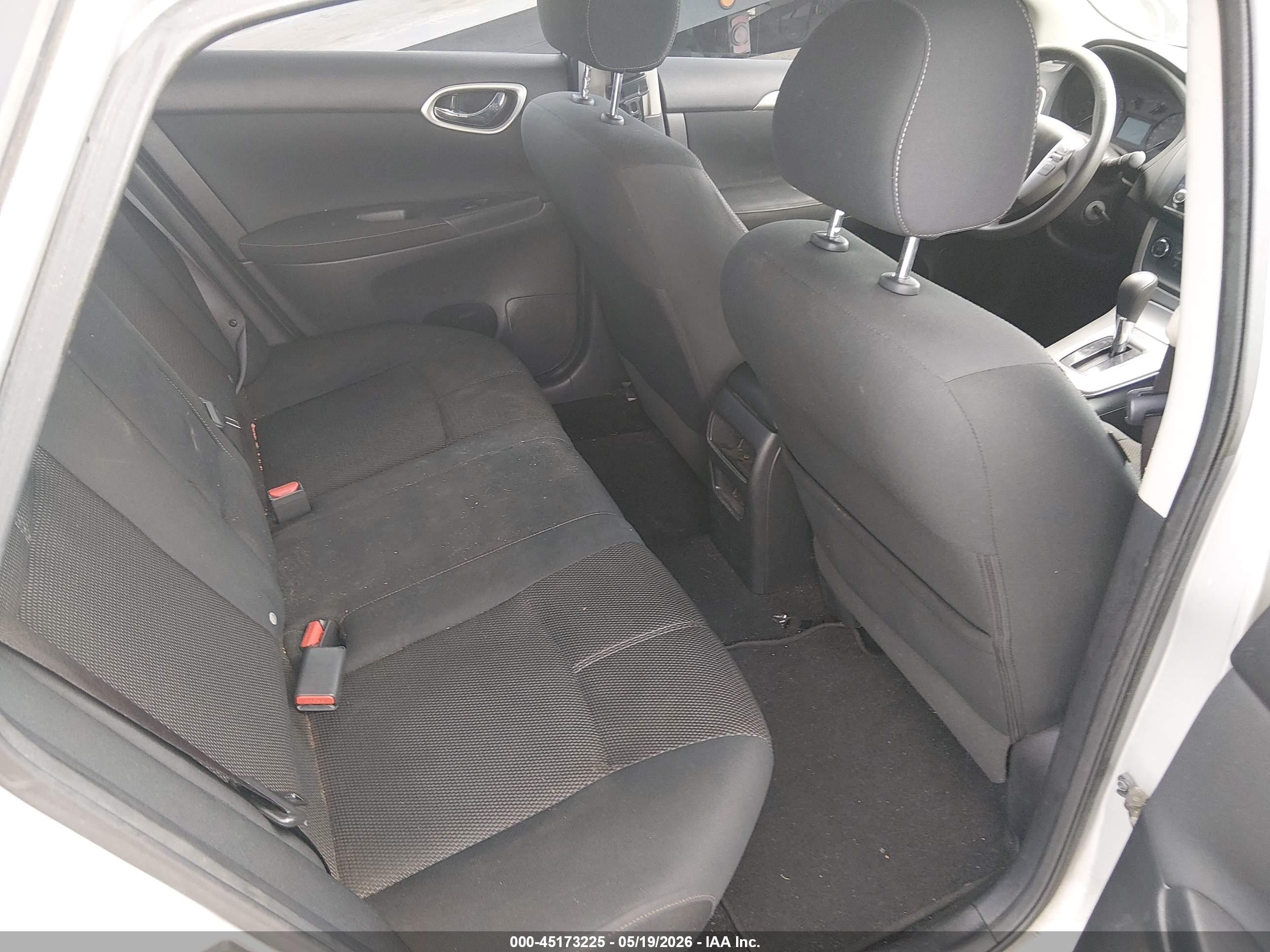 2015 Nissan Sentra S Silver vin: 3N1AB7AP1FY251386