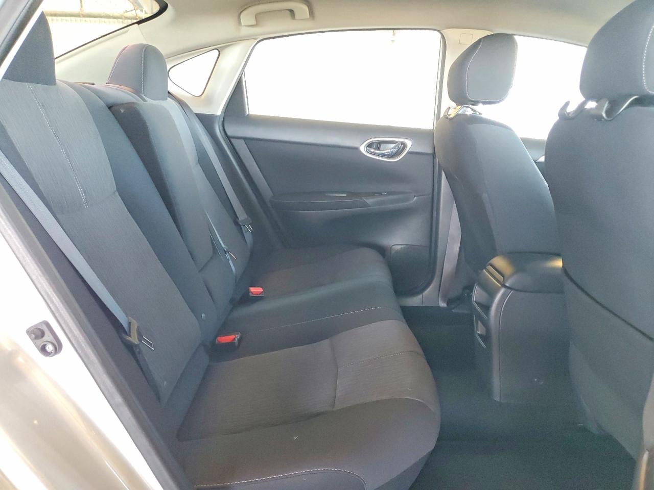 2015 Nissan Sentra Sv Silver vin: 3N1AB7AP1FY264817
