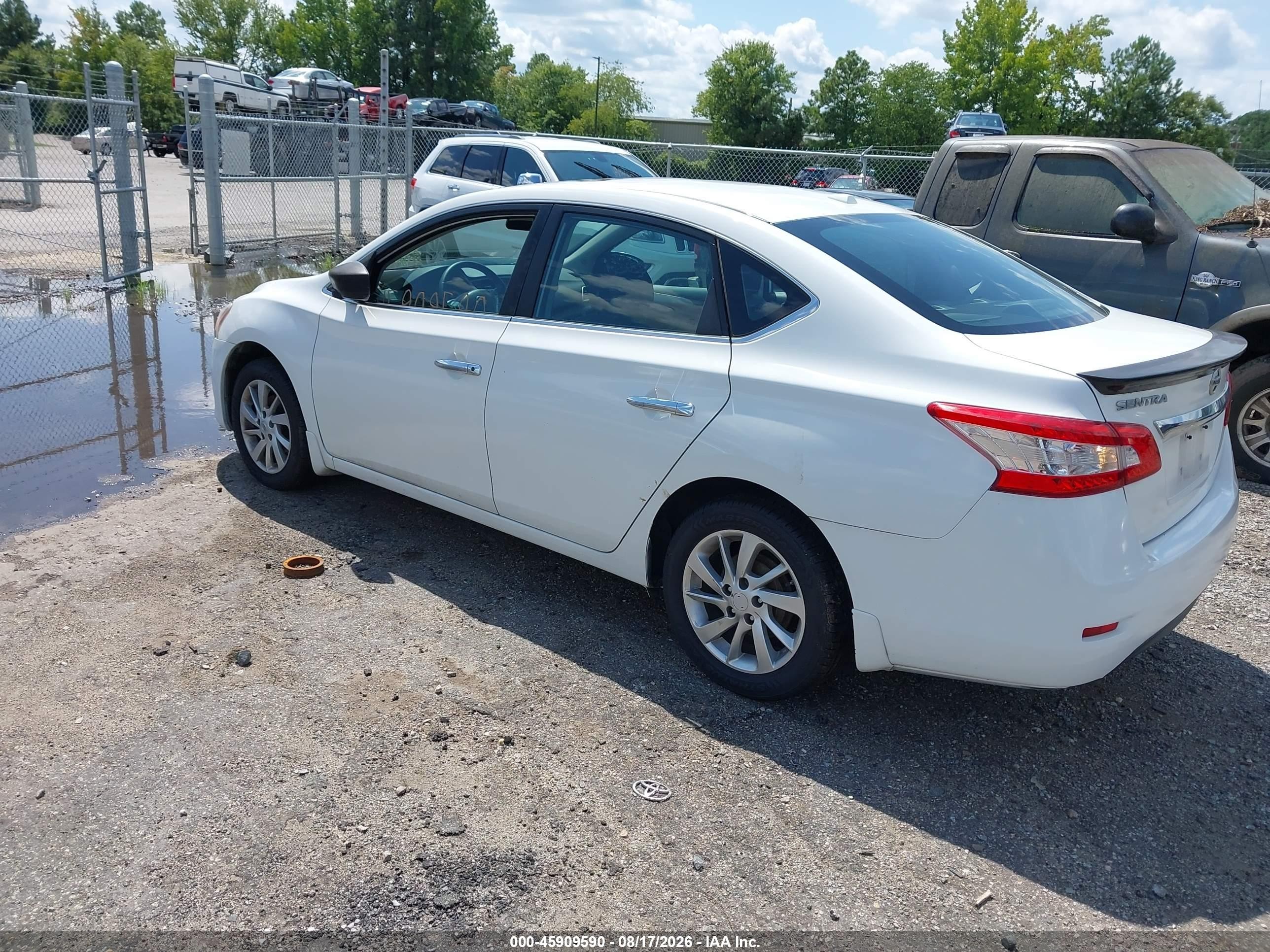 2015 Nissan Sentra Sv Белый vin: 3N1AB7AP1FY271203