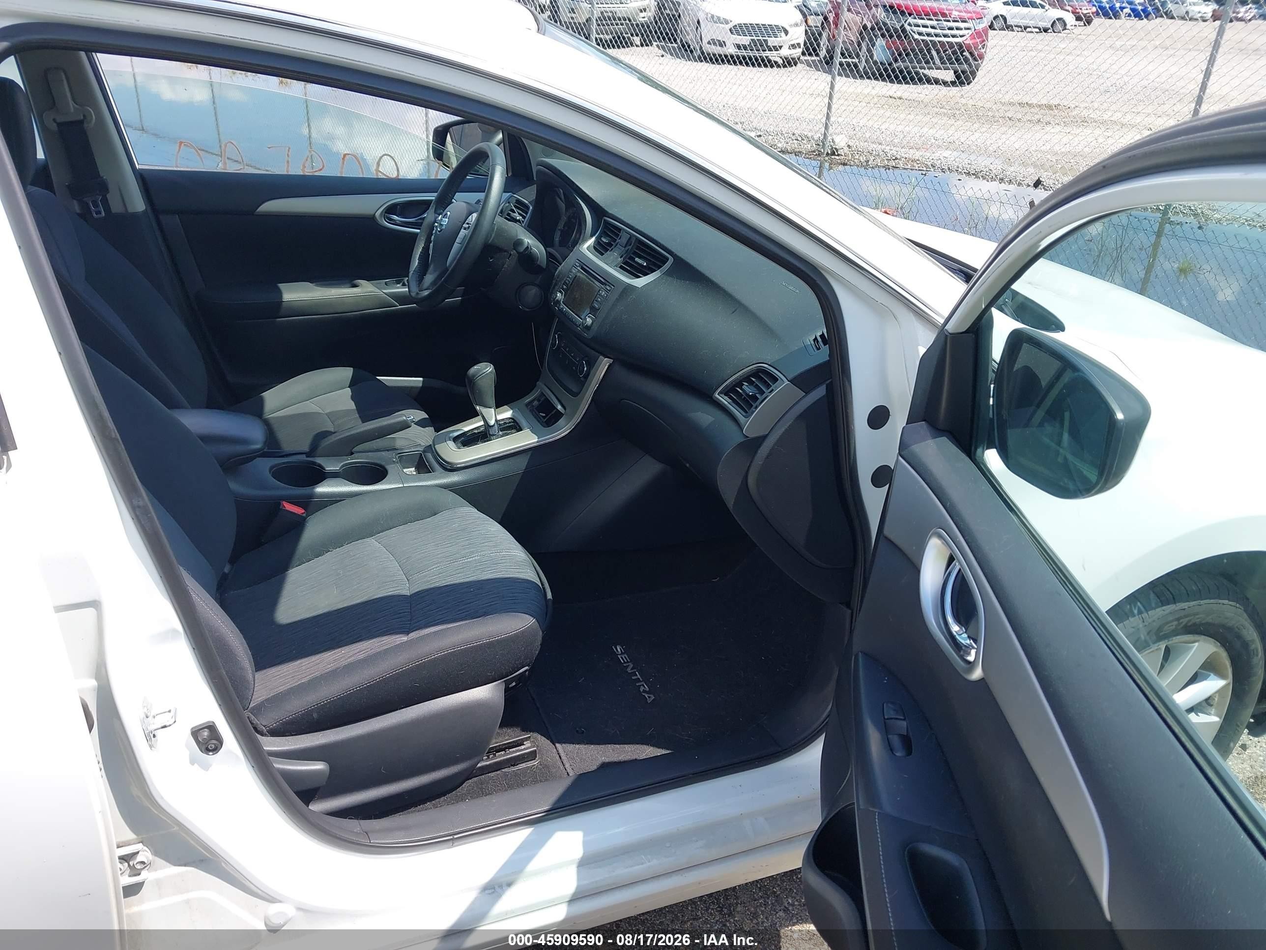 2015 Nissan Sentra Sv Белый vin: 3N1AB7AP1FY271203