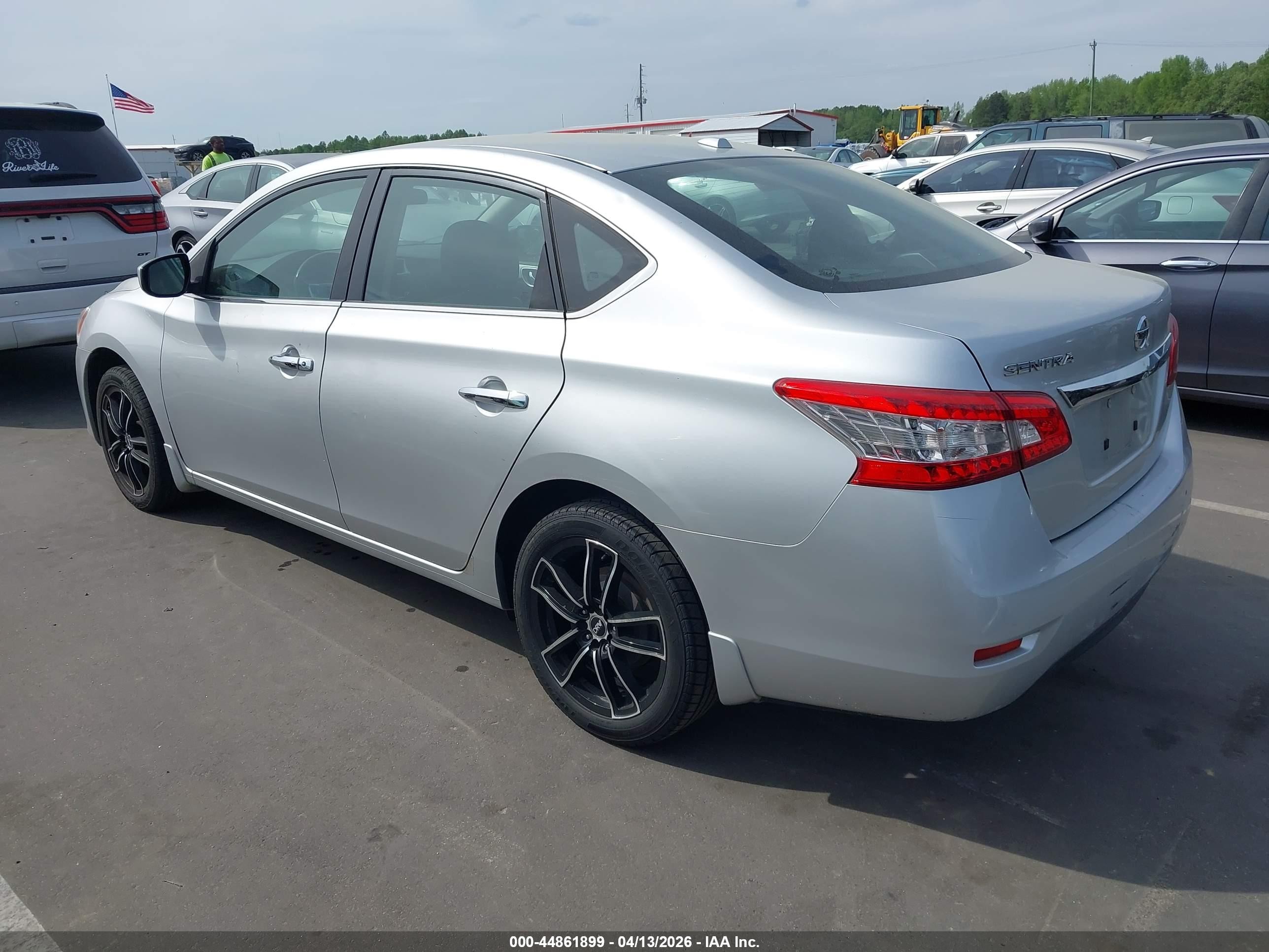 2015 Nissan Sentra Sv Silver vin: 3N1AB7AP1FY298420