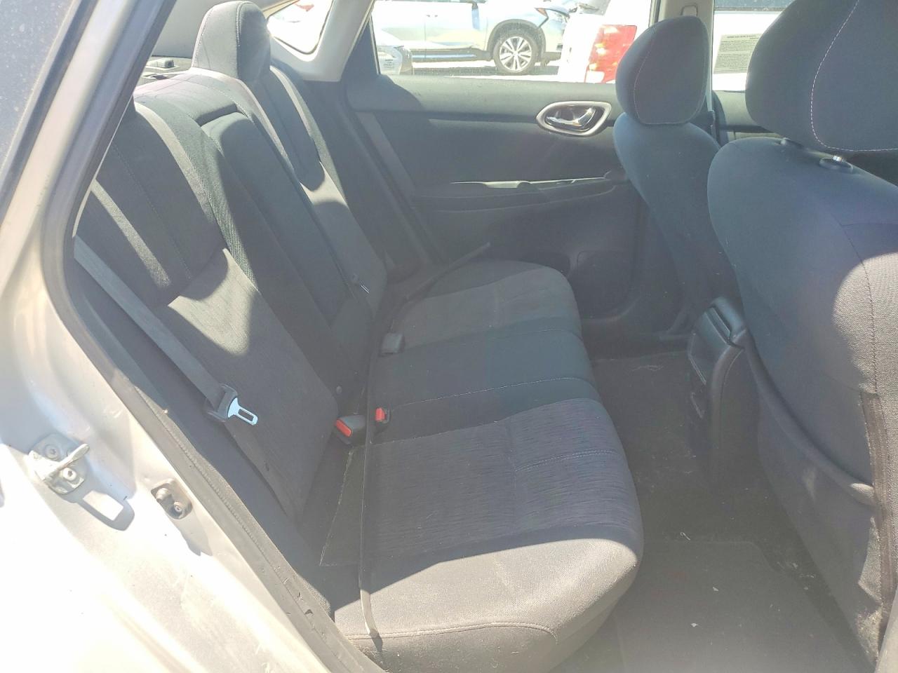 2015 Nissan Sentra Sv Silver vin: 3N1AB7AP1FY323610