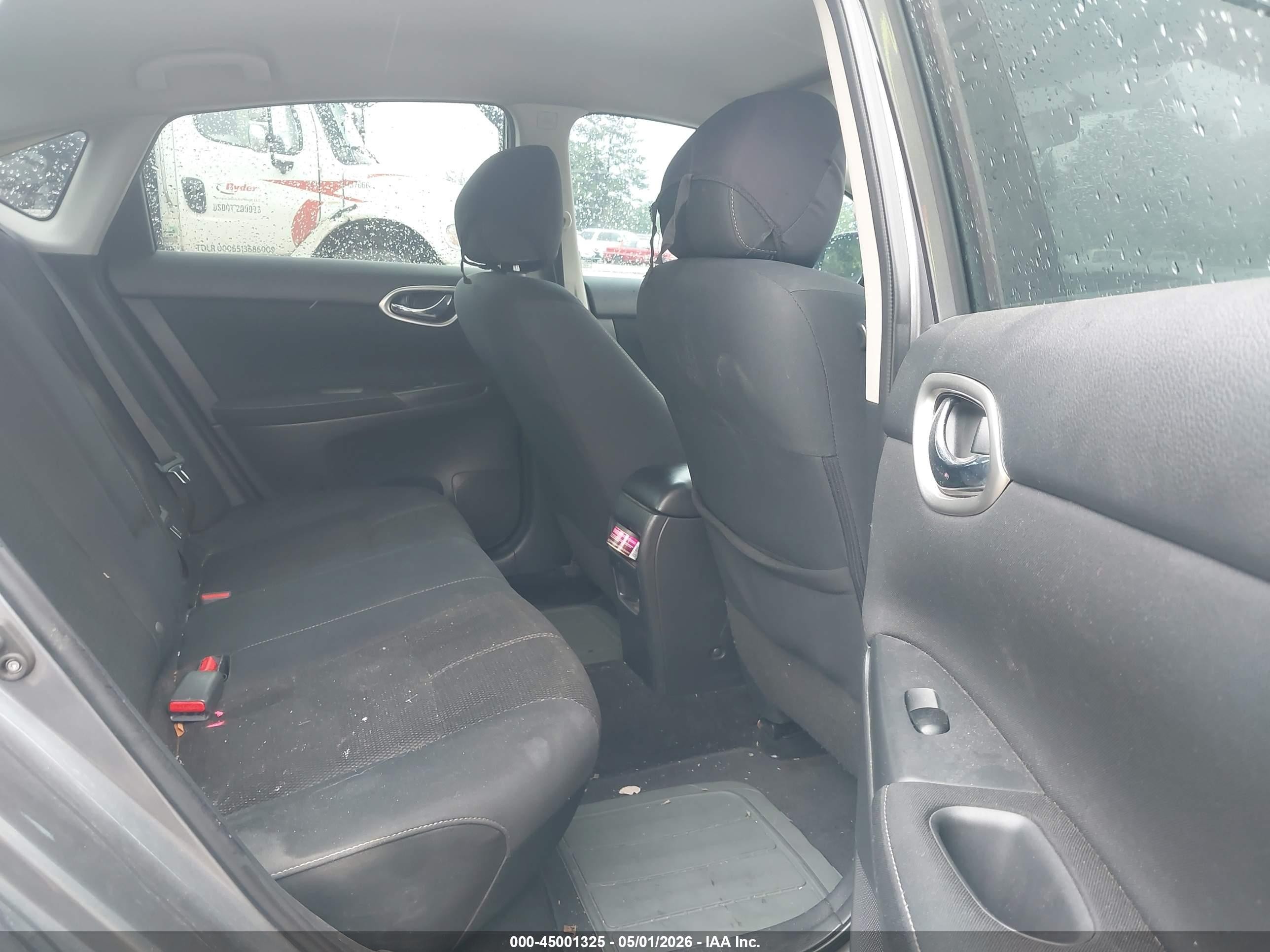 2015 Nissan Sentra S Серый vin: 3N1AB7AP1FY335403