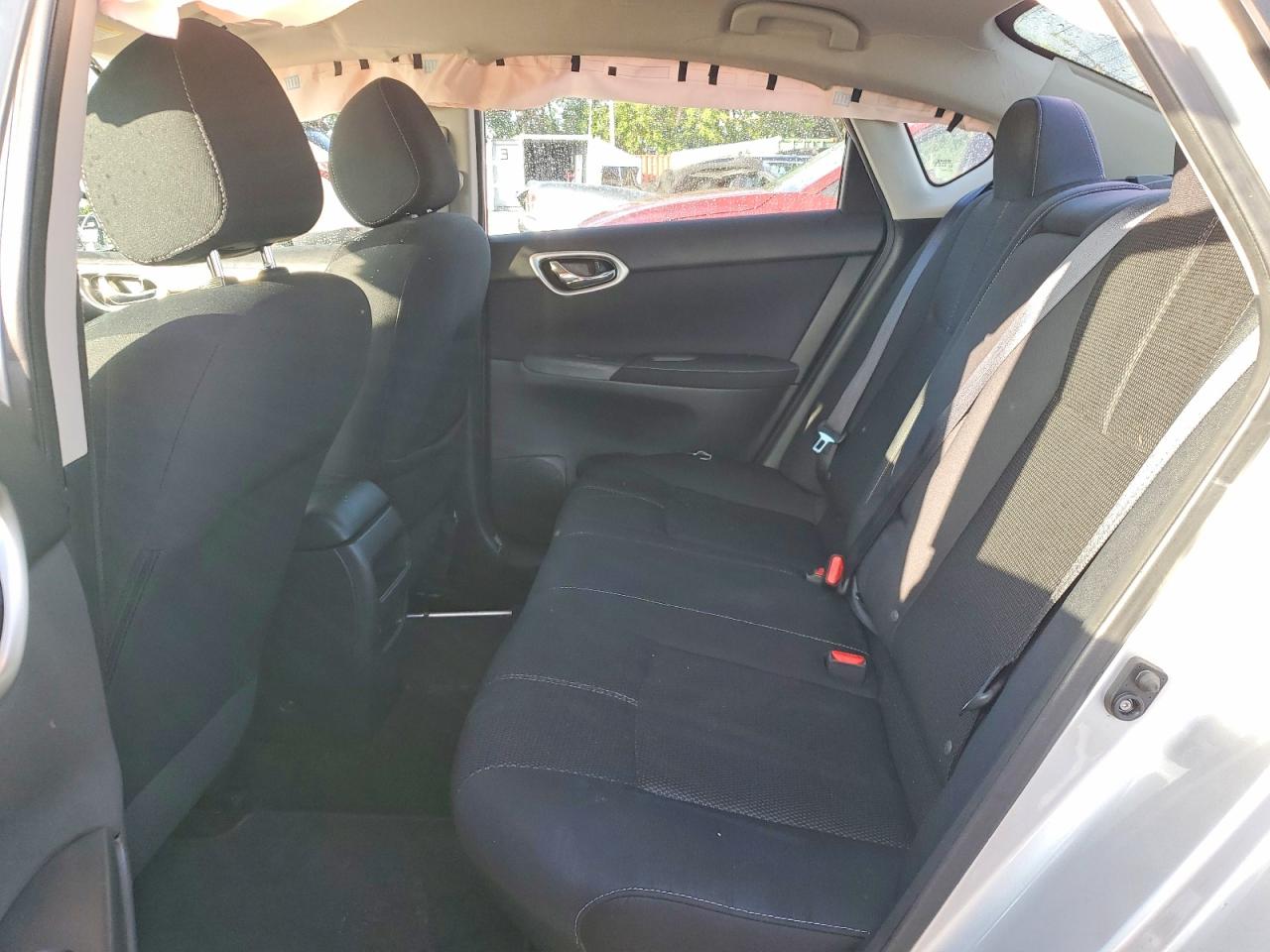 2015 Nissan Sentra S Silver vin: 3N1AB7AP1FY349527