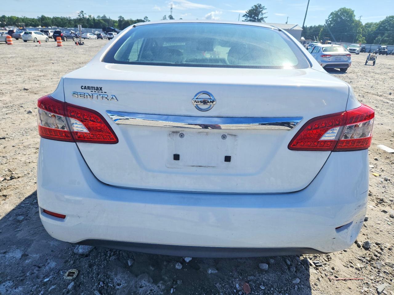 2015 Nissan Sentra S White vin: 3N1AB7AP1FY351956