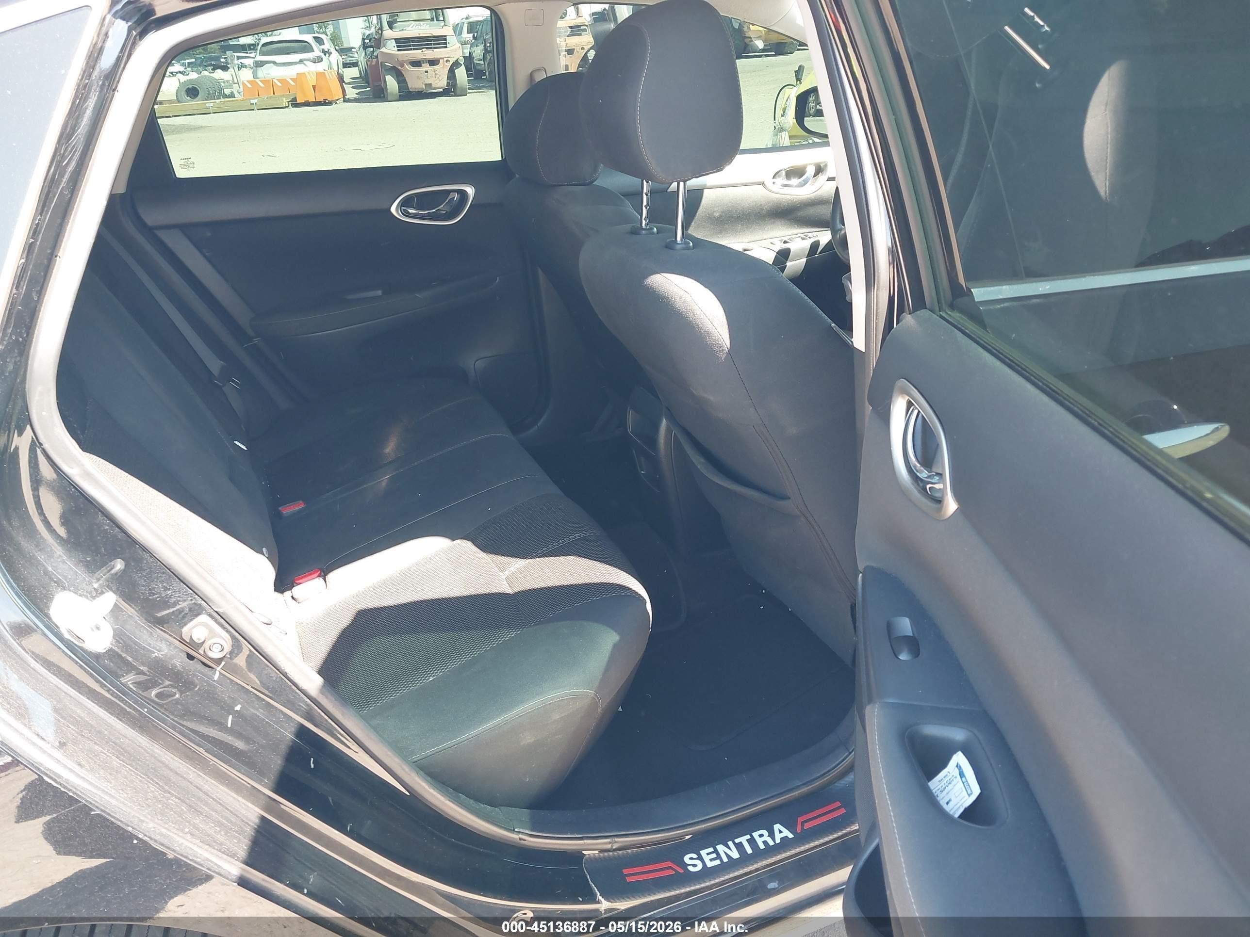 2015 Nissan Sentra S Черный vin: 3N1AB7AP1FY367171