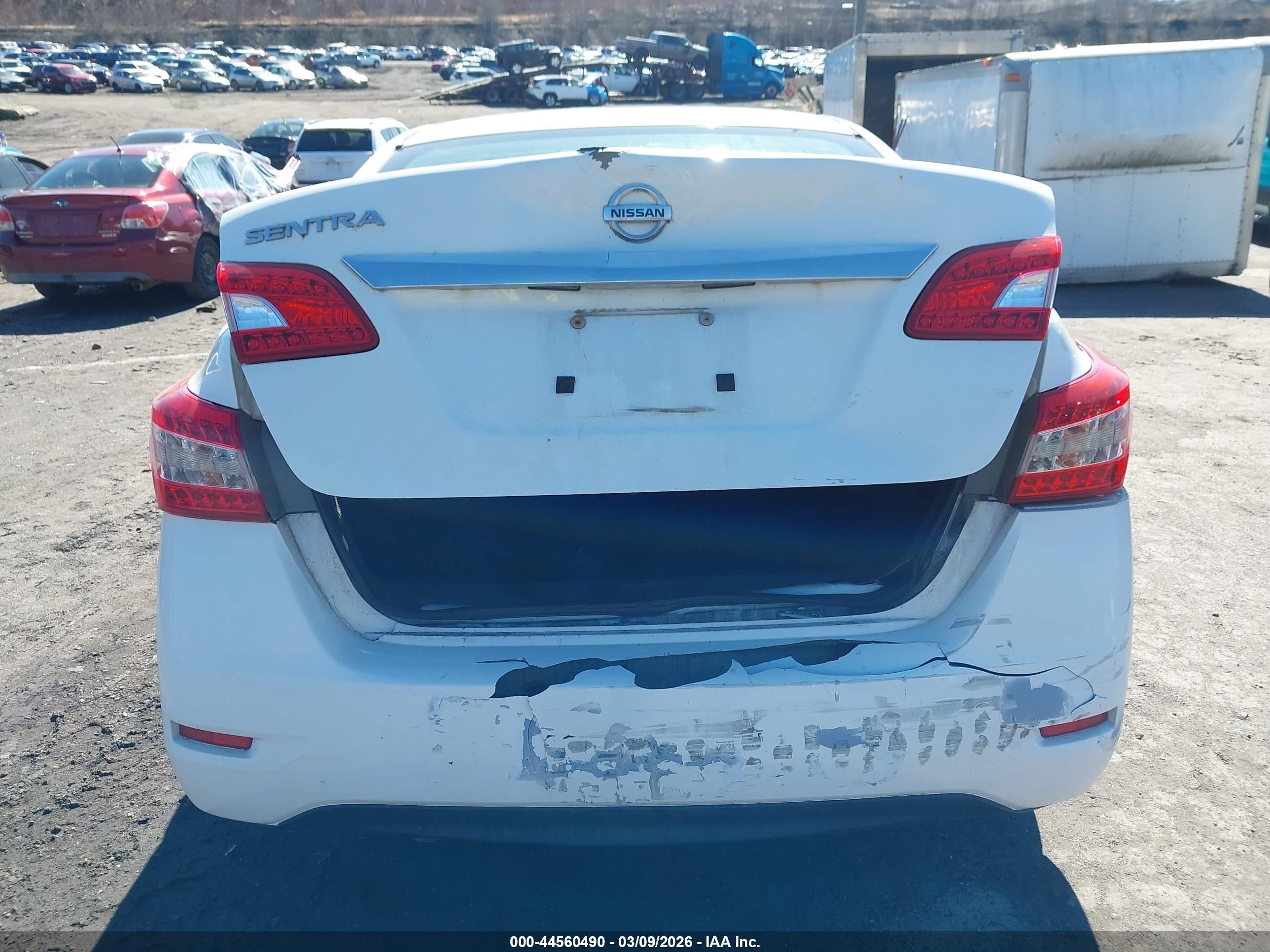 2015 Nissan Sentra S White vin: 3N1AB7AP1FY367381