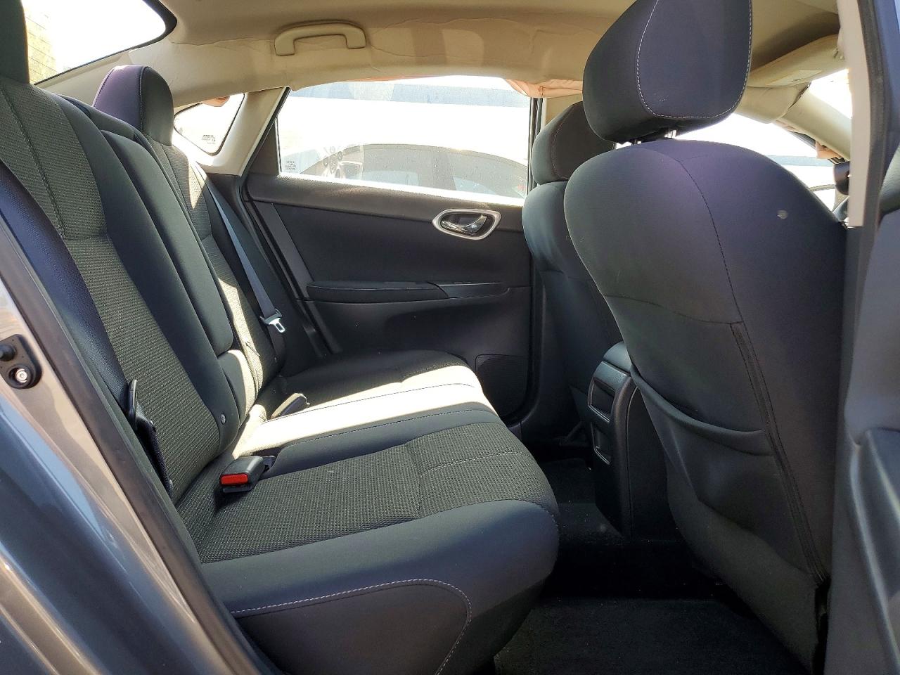 2015 Nissan Sentra S Gray vin: 3N1AB7AP1FY372242