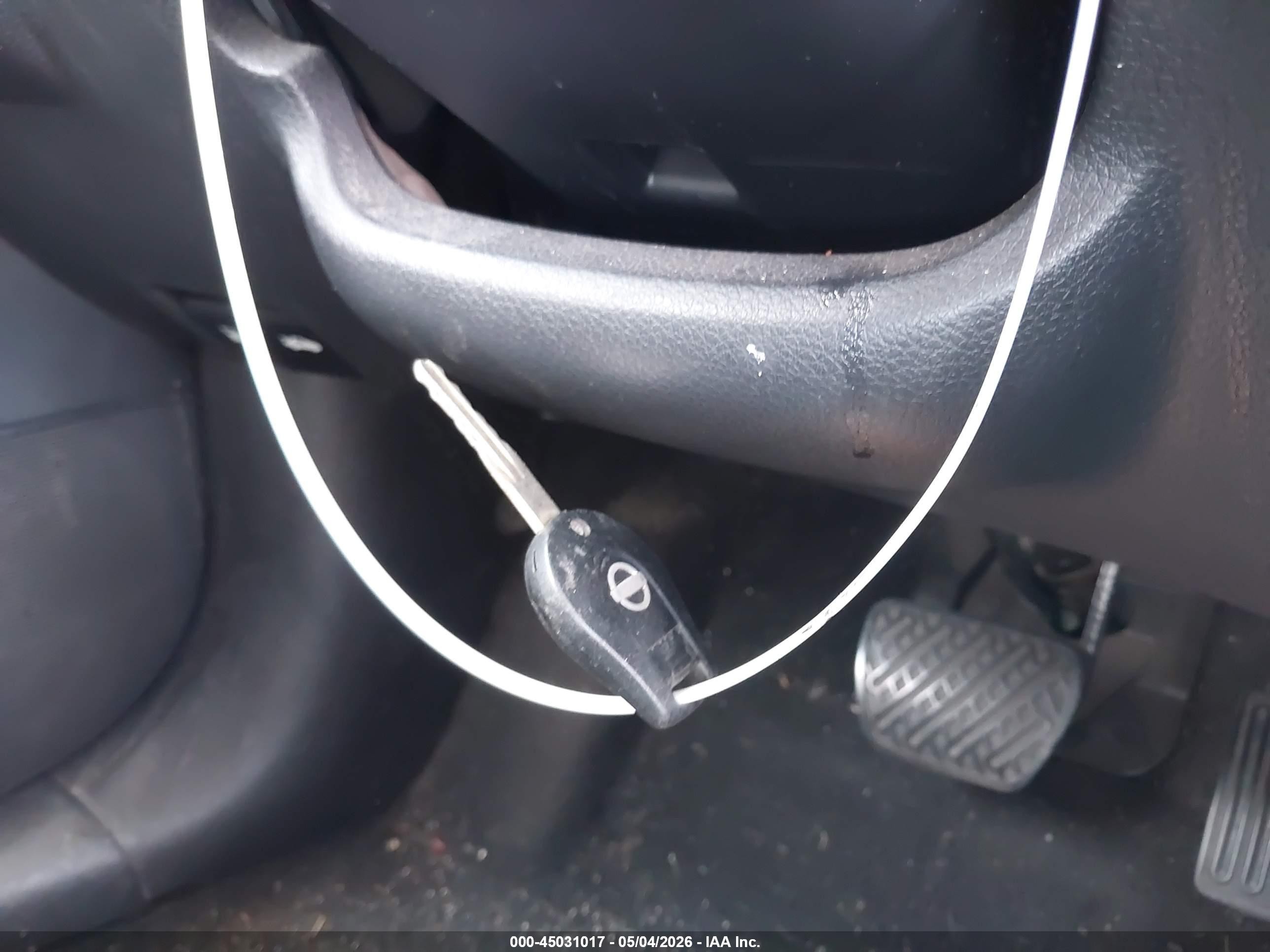 2016 Nissan Sentra S Серебряный vin: 3N1AB7AP1GY295132