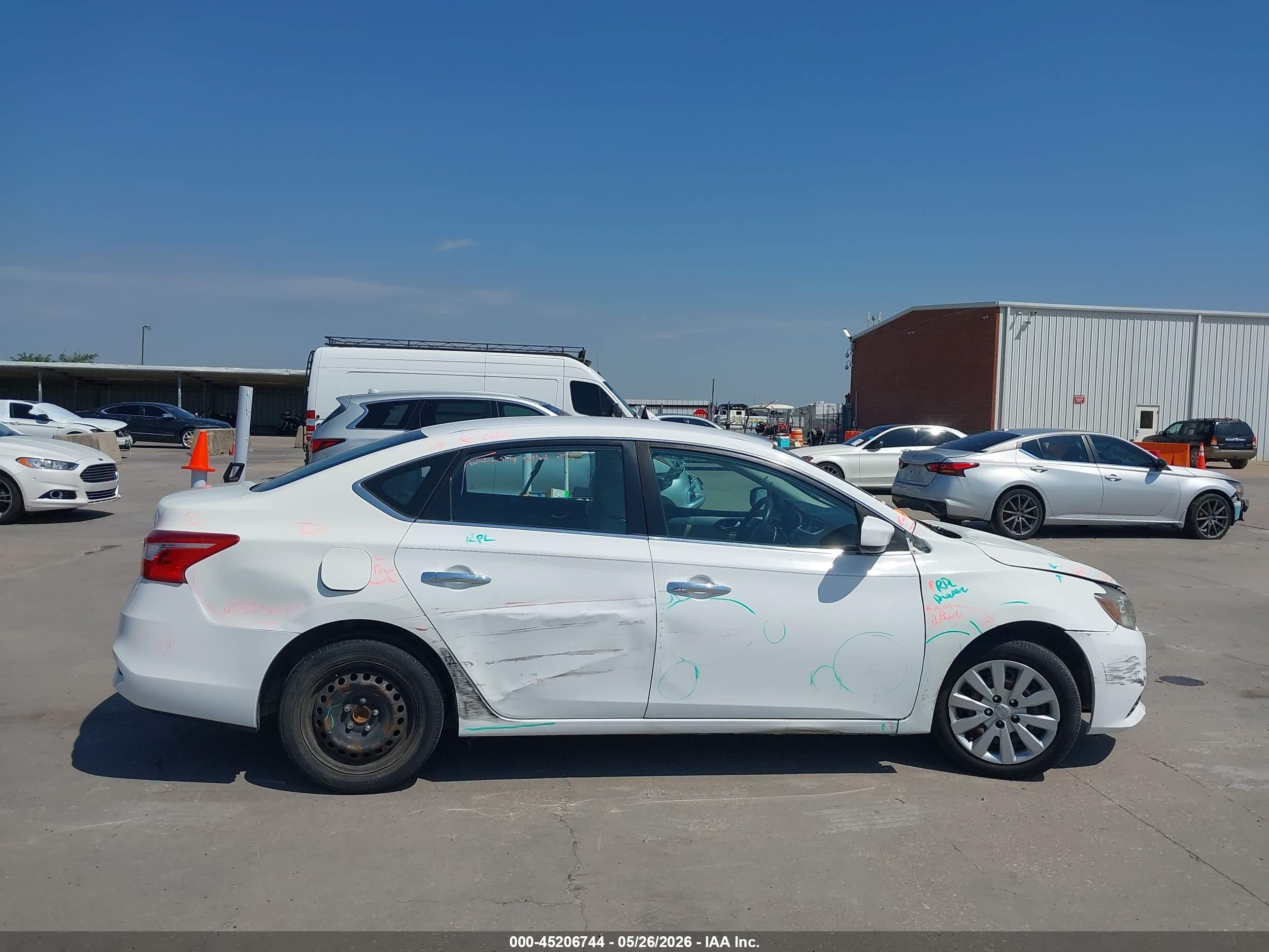 2017 Nissan Sentra S White vin: 3N1AB7AP1HY344086