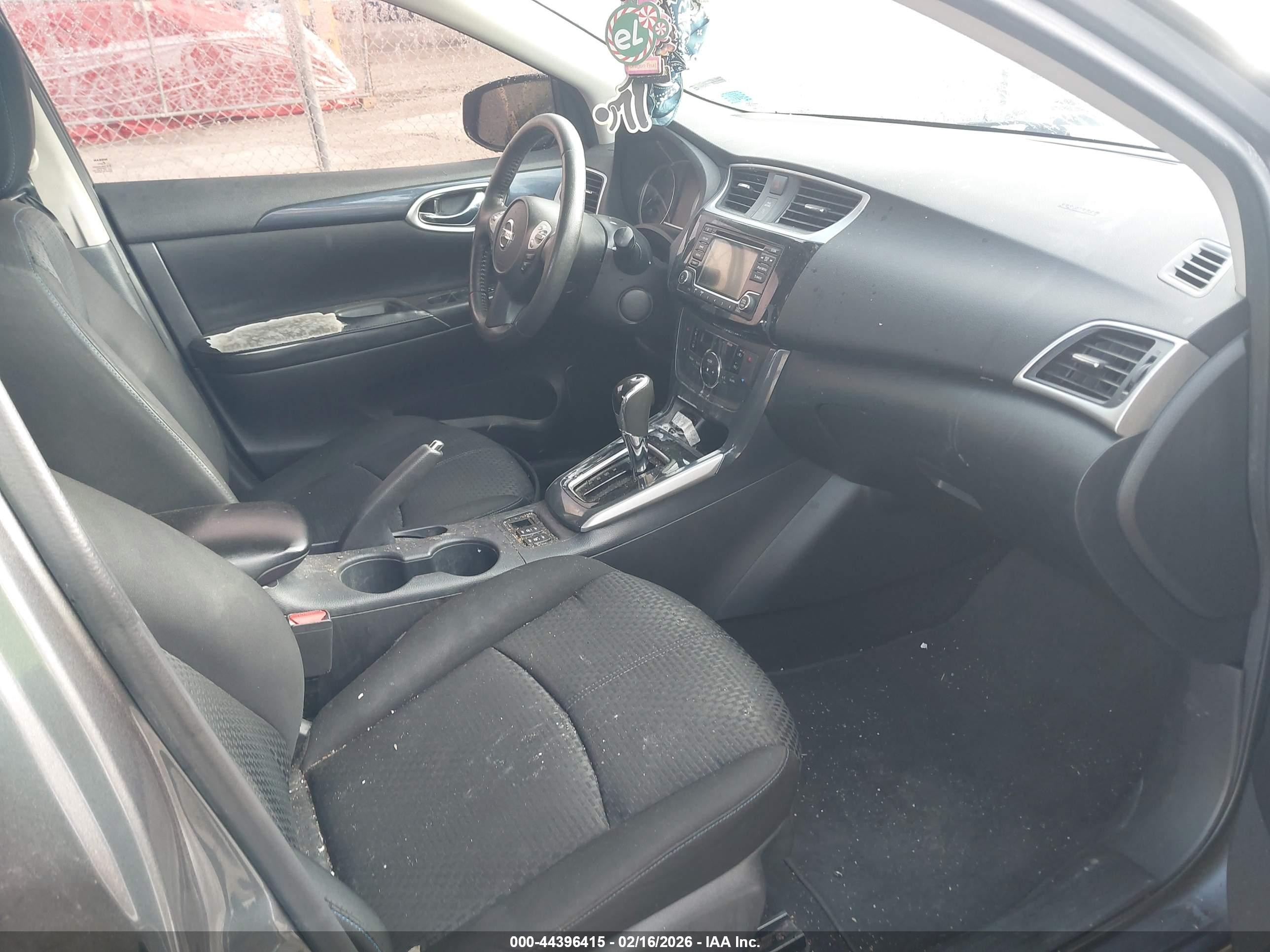 2018 Nissan Sentra Sr Серый vin: 3N1AB7AP1JY234127