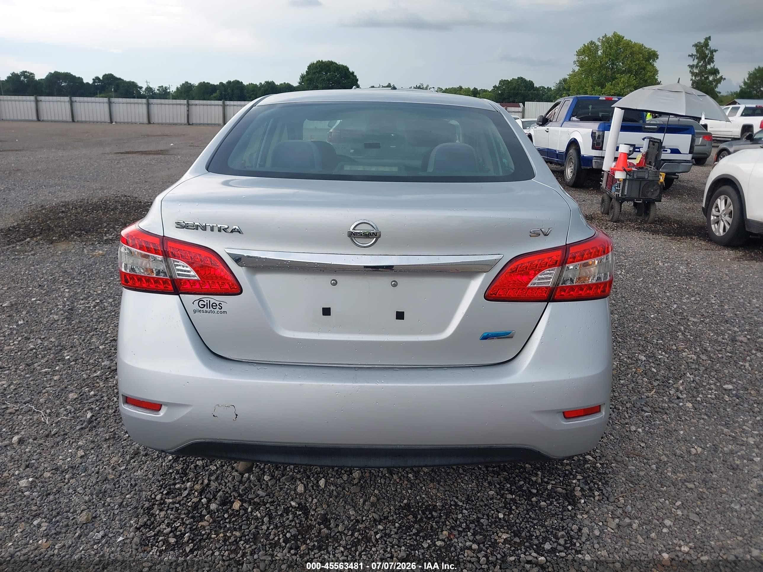 2013 Nissan Sentra Sv Silver vin: 3N1AB7AP2DL656974