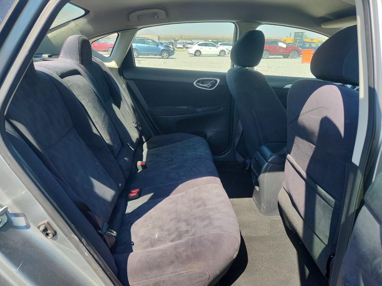2013 Nissan Sentra S Серебряный vin: 3N1AB7AP2DL670700