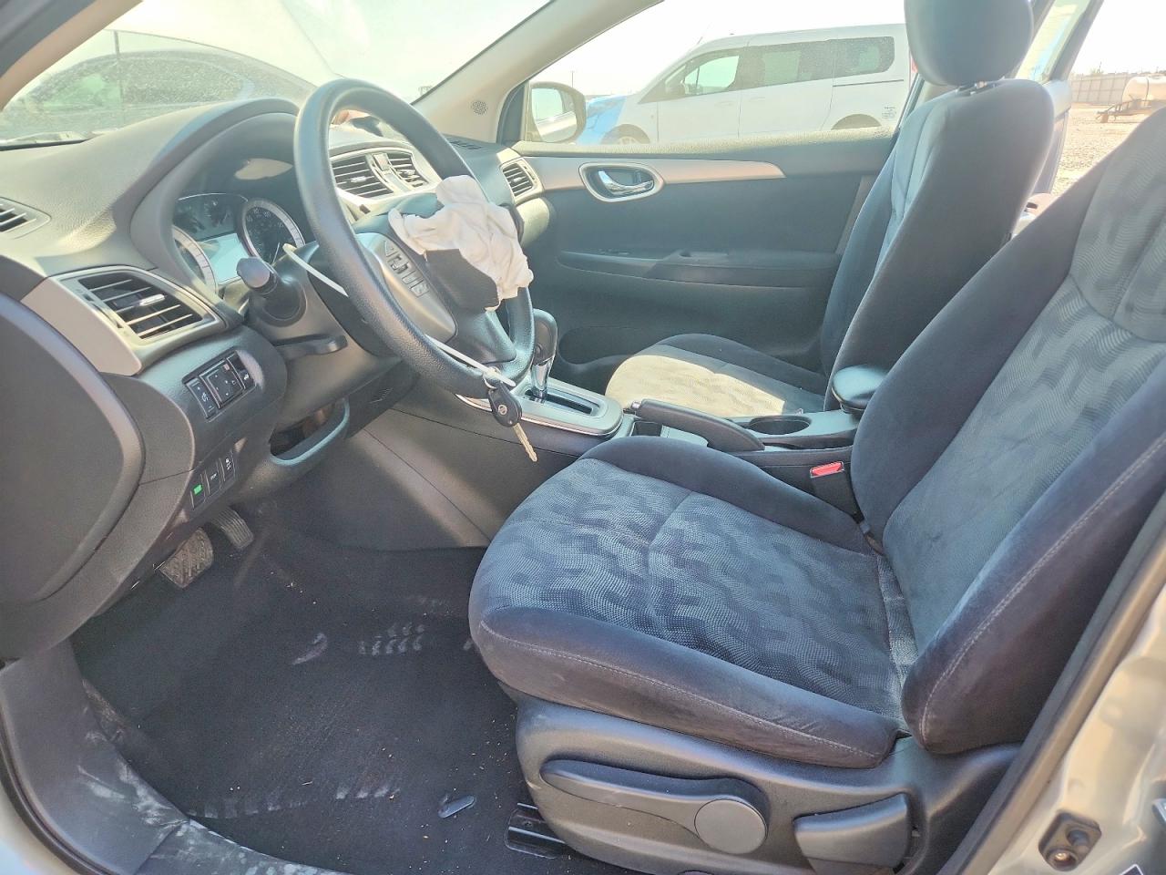 2013 Nissan Sentra S Серебряный vin: 3N1AB7AP2DL670700