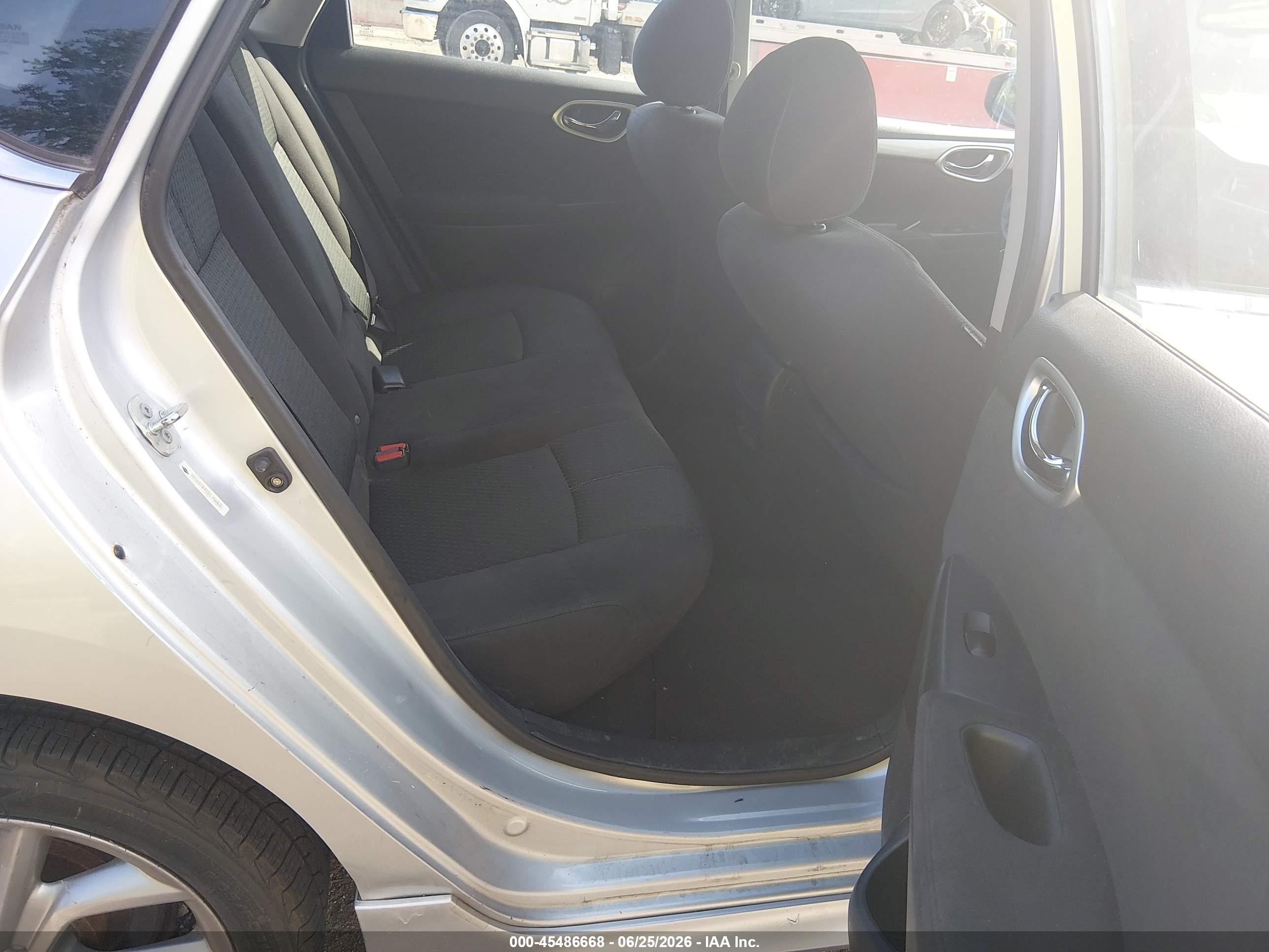 2013 Nissan Sentra Sr Silver vin: 3N1AB7AP2DL706630