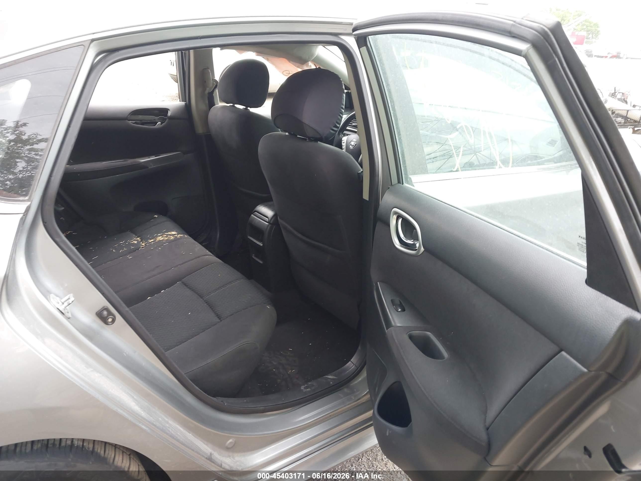2014 Nissan Sentra Sr Silver vin: 3N1AB7AP2EL612846