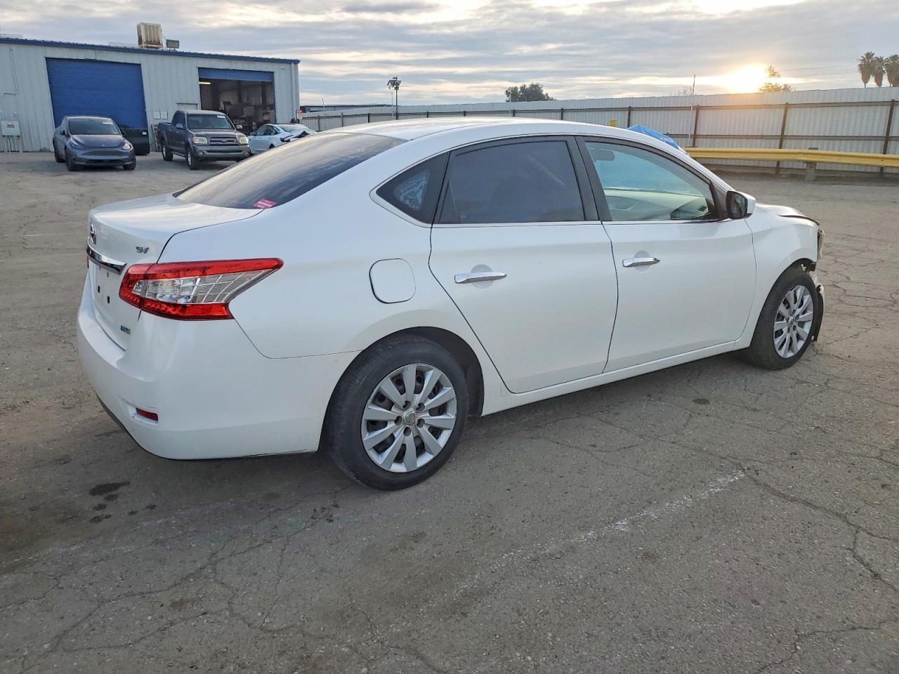 2014 Nissan Sentra S White vin: 3N1AB7AP2EL634944
