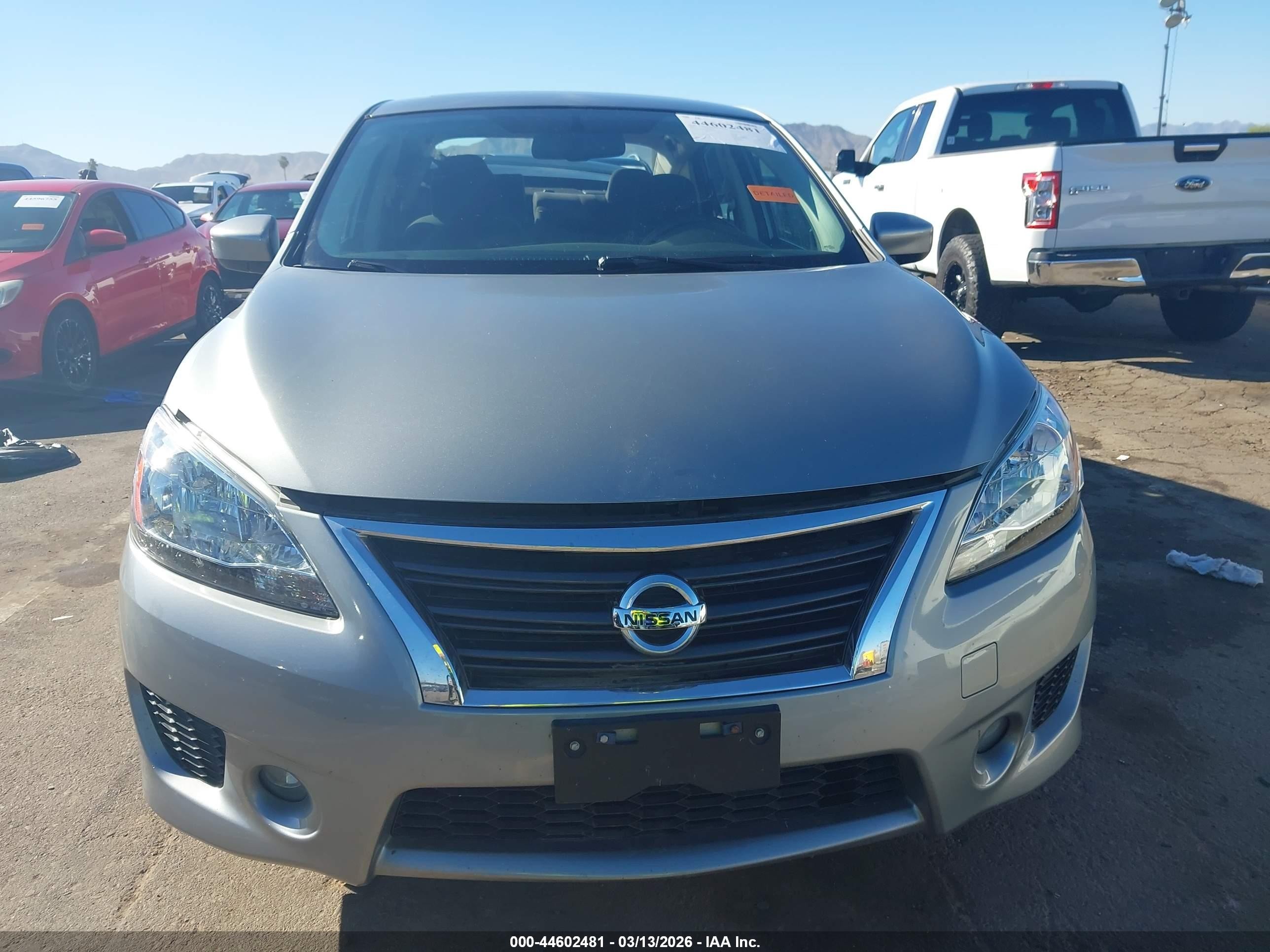 2014 Nissan Sentra Sr Серебряный vin: 3N1AB7AP2EY224633