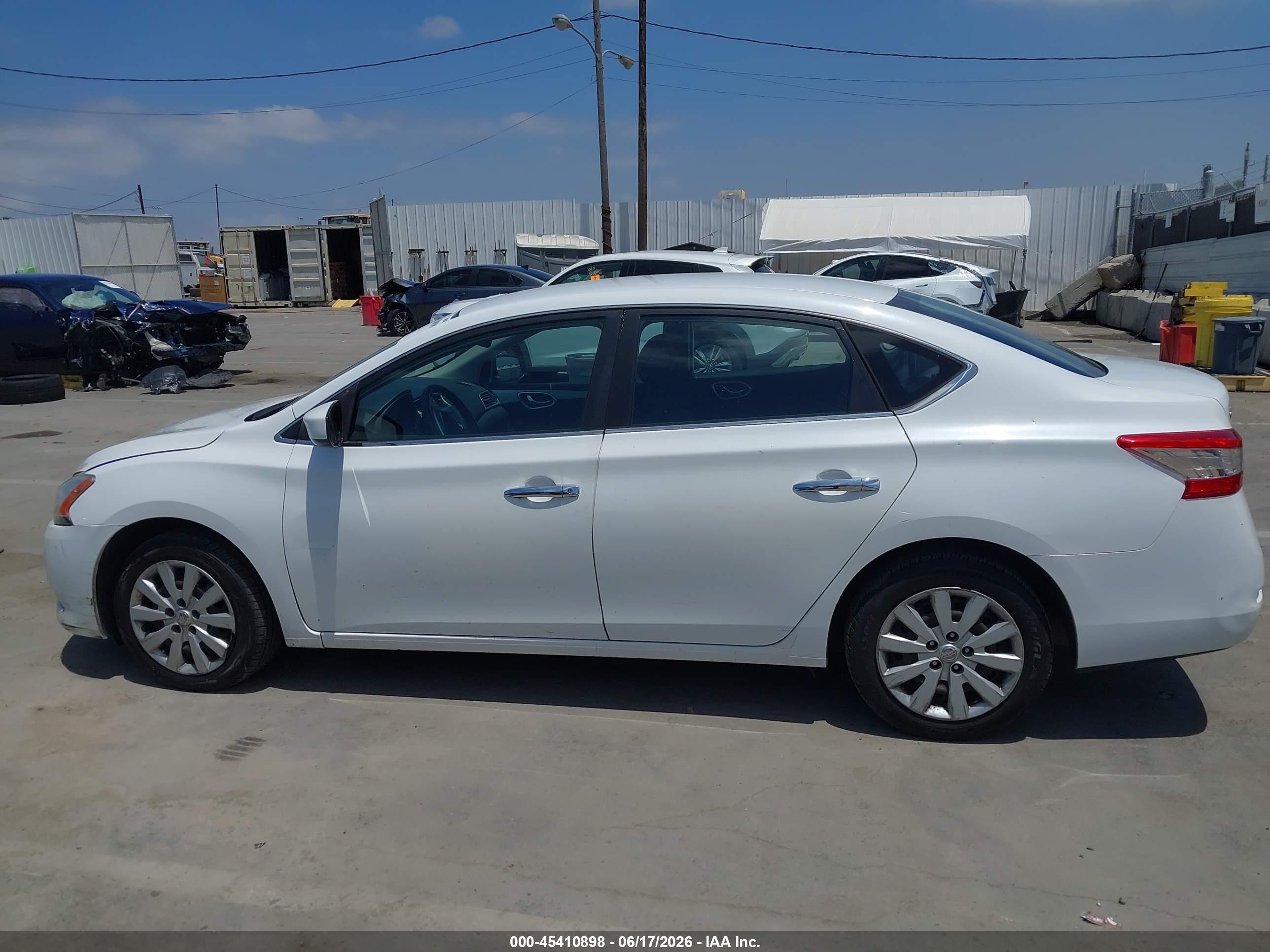 2014 Nissan Sentra S White vin: 3N1AB7AP2EY238273