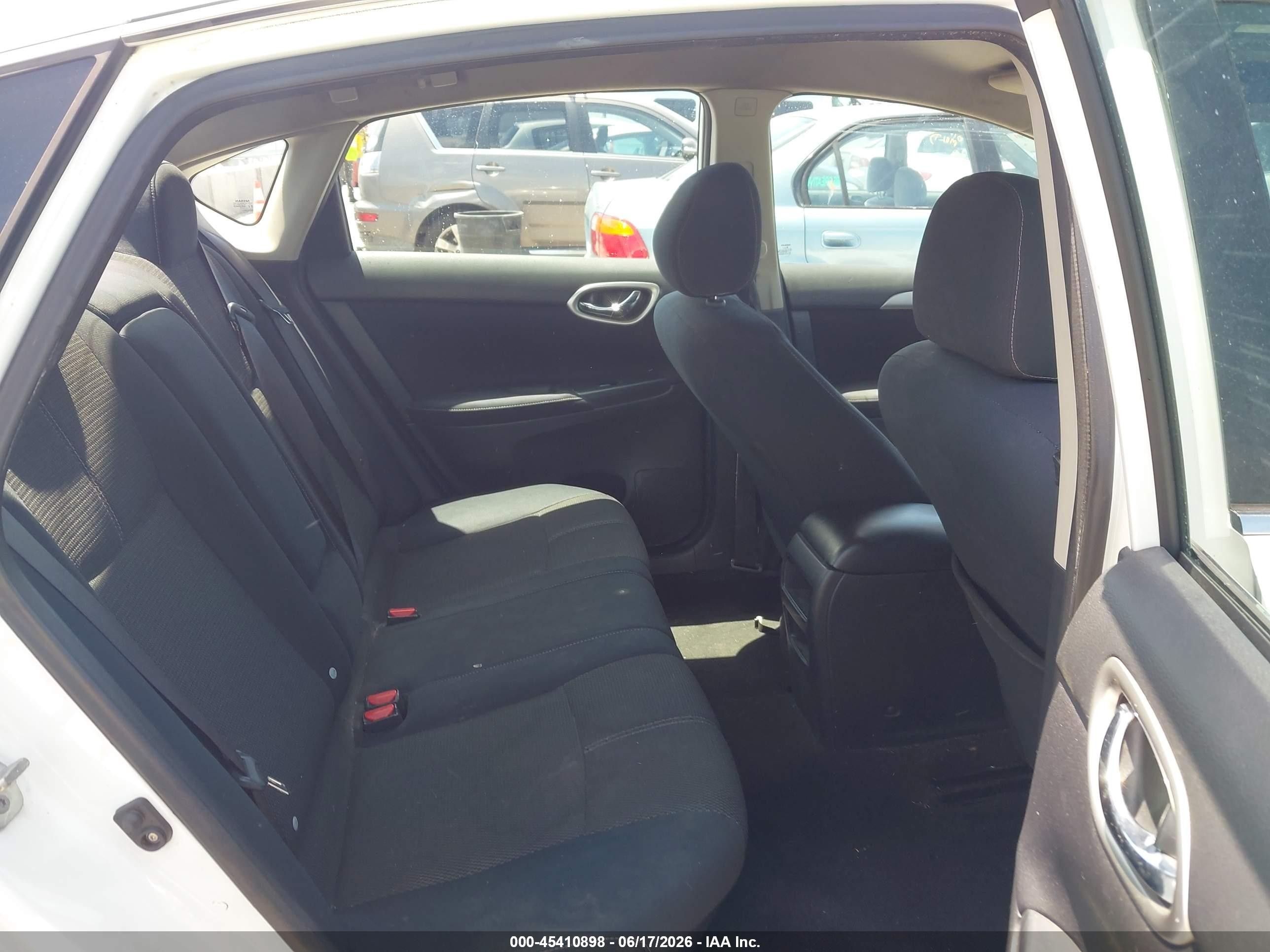 2014 Nissan Sentra S White vin: 3N1AB7AP2EY238273